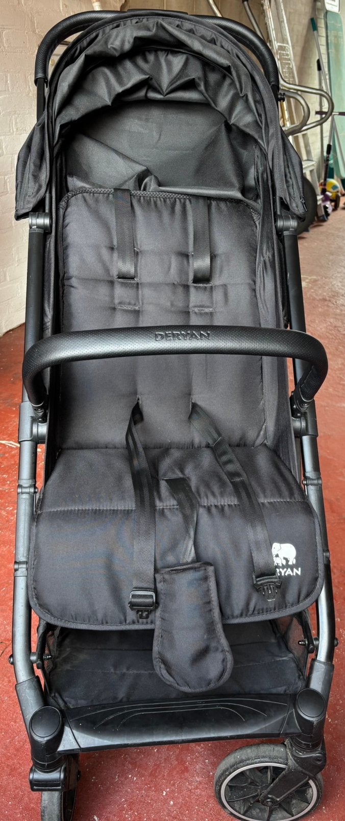 Buggy Deryan, Ophalen, Zo goed als nieuw