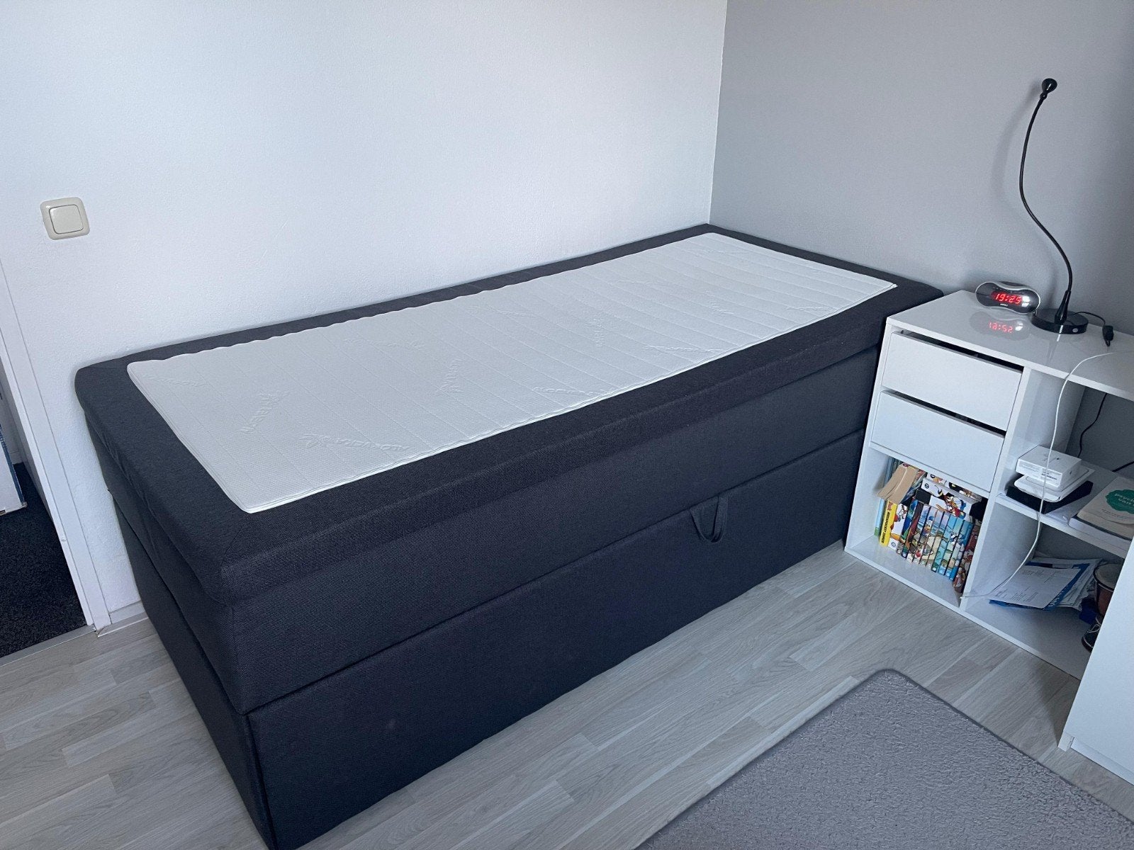 Boxspring met opbergruimte en topper zgan 1 pers antraciet, Huis en Inrichting, Ophalen, Zo goed als nieuw, Eenpersoons, 90 cm
