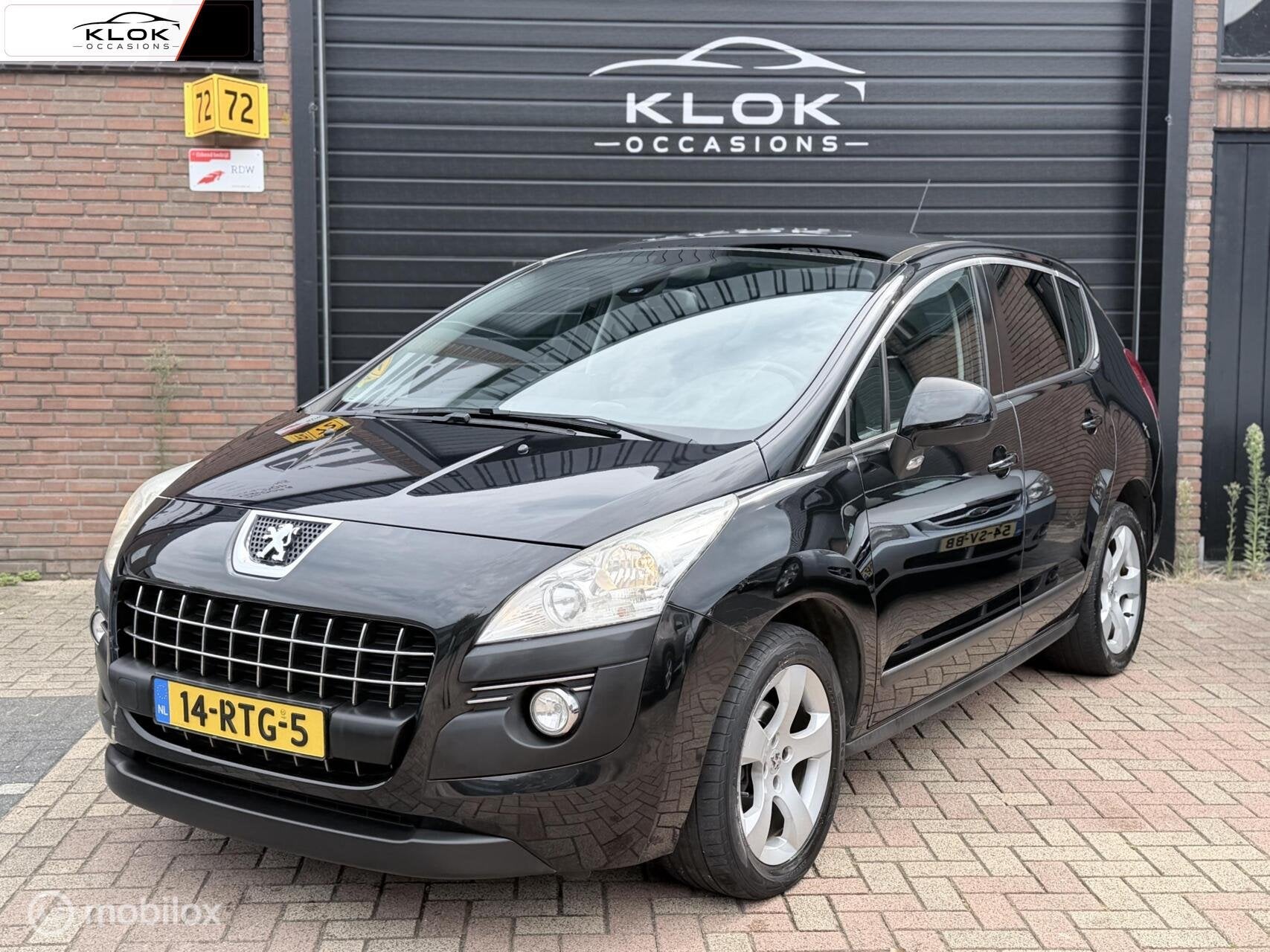 Peugeot 3008 1.6 VTi ST NAP Clima Cruise Panorama Trekhaak, Voorwielaandrijving, 4 cilinders, Zwart, Handgeschakeld