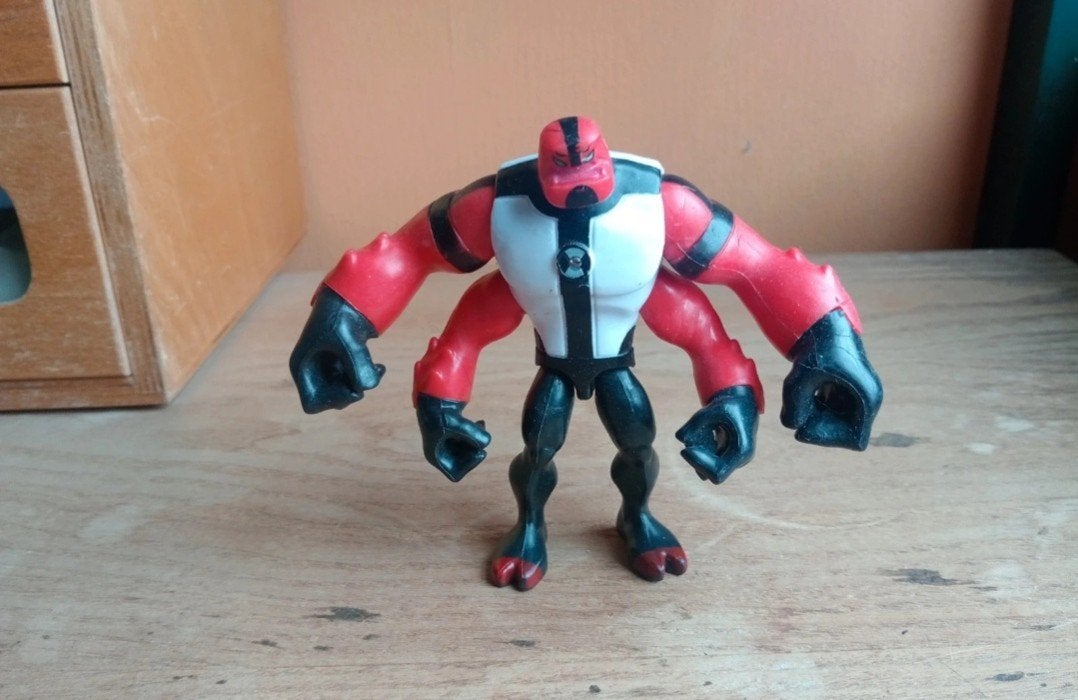 Ben 10 four arms figuur, Ophalen of Verzenden, Gebruikt