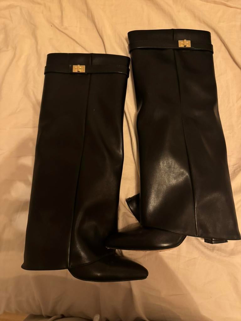 Hak laarzen, Kleding | Dames, Schoenen, Ophalen of Verzenden, Gedragen, Zwart, Hoge laarzen