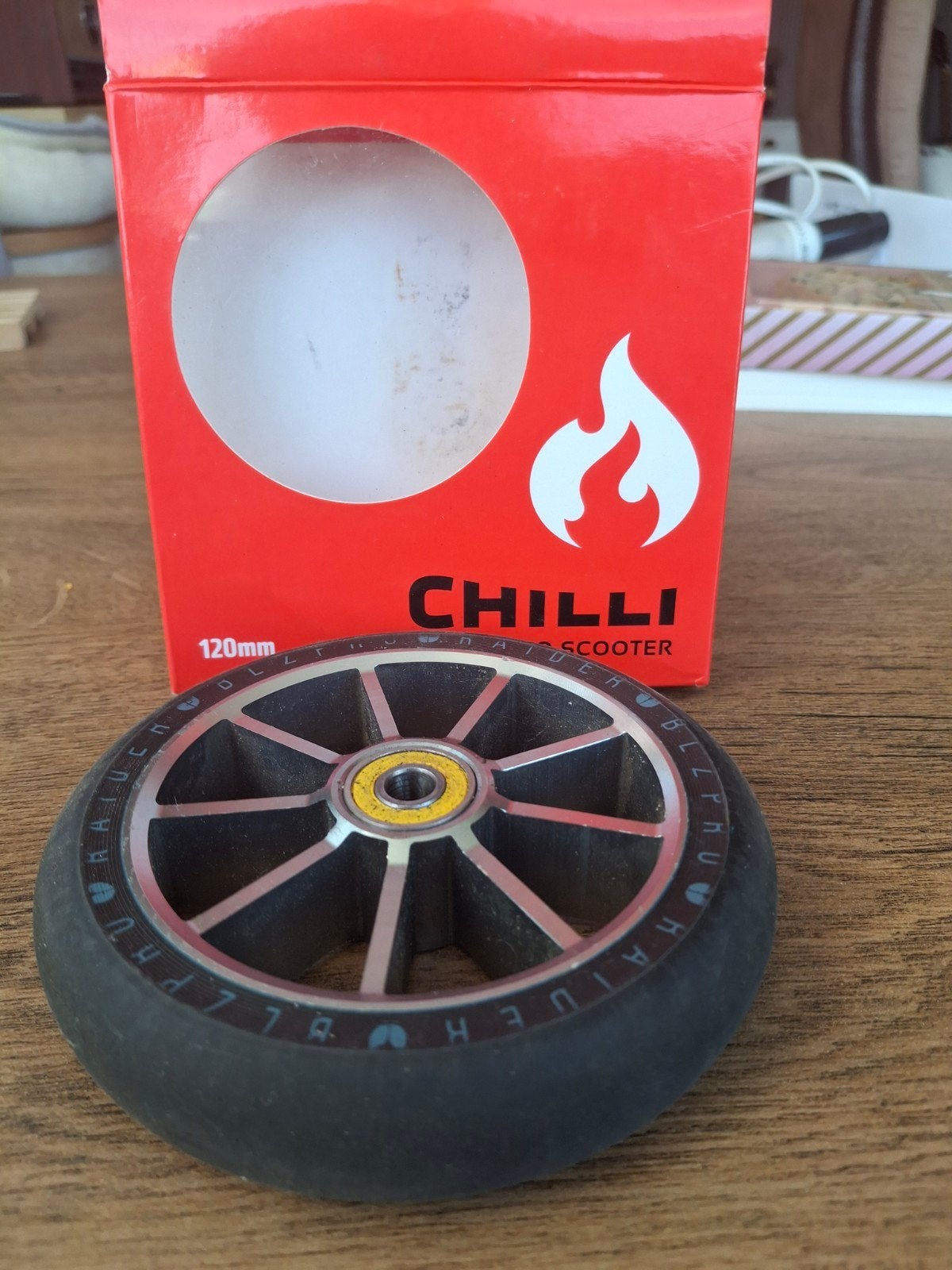 Chilli pro scooter stuntstepwiel zgan, Fietsen en Brommers, Ophalen of Verzenden, Zo goed als nieuw, Overige typen, Chilli Pro Scooter