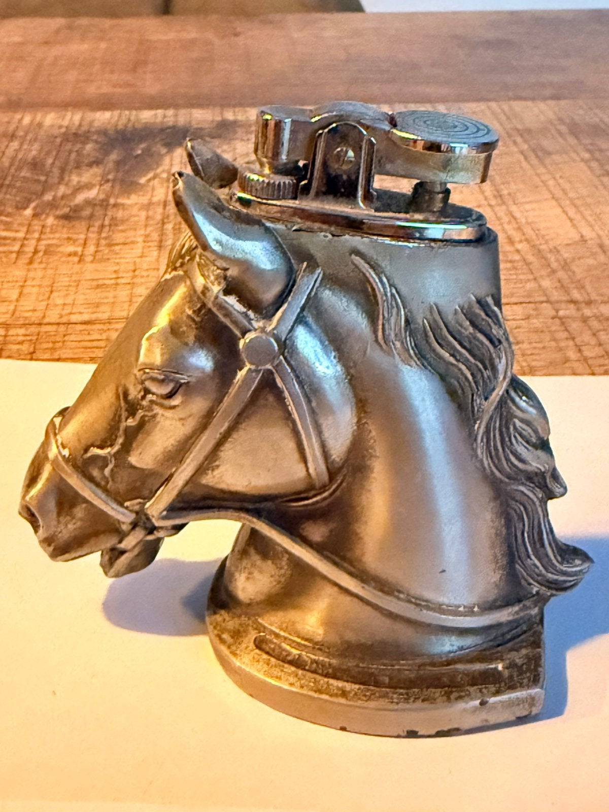 Aansteker paardenhoofd paard ornament zeldzaam, Verzamelen, Rookartikelen, Aanstekers en Luciferdoosjes, Ophalen of Verzenden