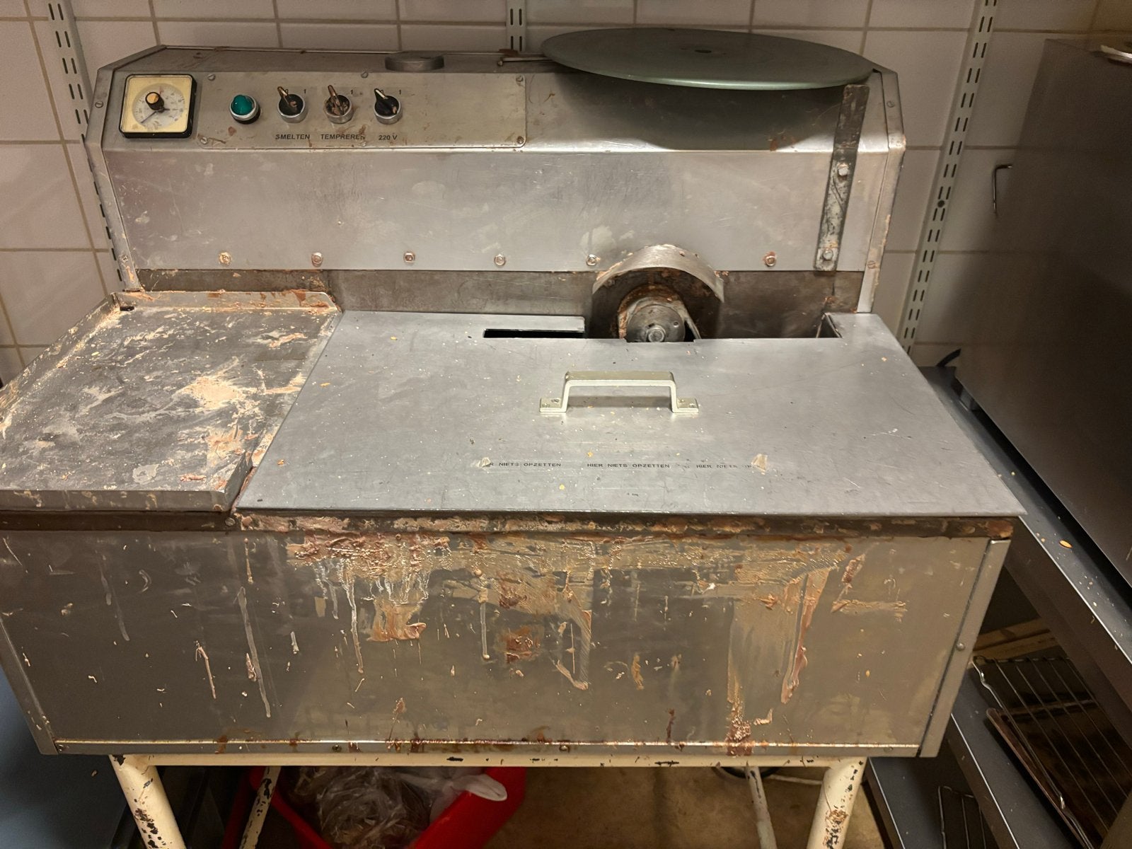Chocolade Smelt- en Tempereermachine 220V, Zakelijke goederen, Ophalen, Gebruikt, Bakkerij en Slagerij