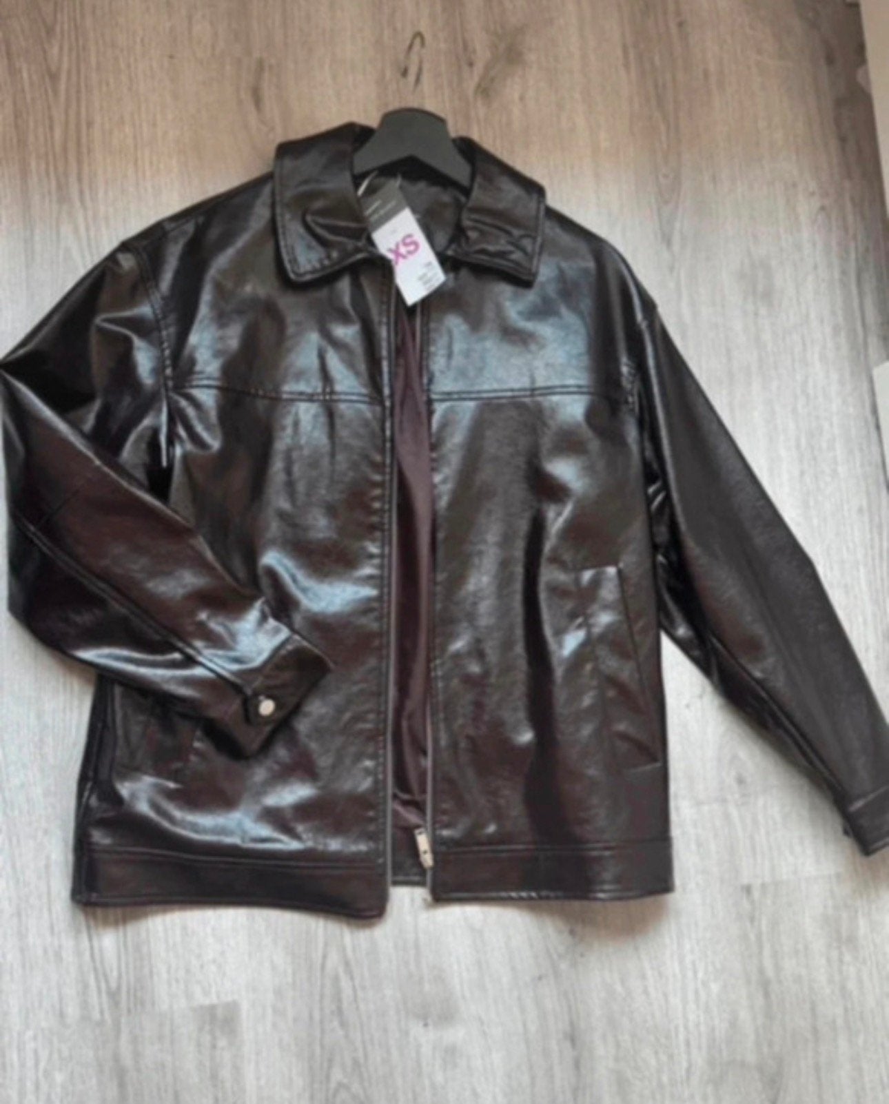 Primark donkerbruin/burgundy faux-leather jack - NIEUW, Verzenden, Nieuw, Maat 34 (XS) of kleiner, Bruin