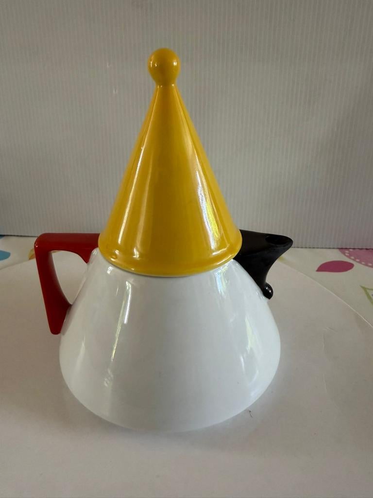Design theepotje - tea for one, Huis en Inrichting, Keuken | Servies, Zo goed als nieuw, Overige typen, Overige stijlen, Porselein