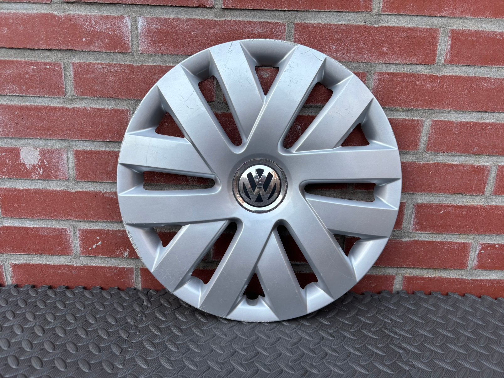 1 originele Volkswagen Polo wieldop 15 inch, Auto diversen, Wieldoppen, Ophalen of Verzenden, Gebruikt