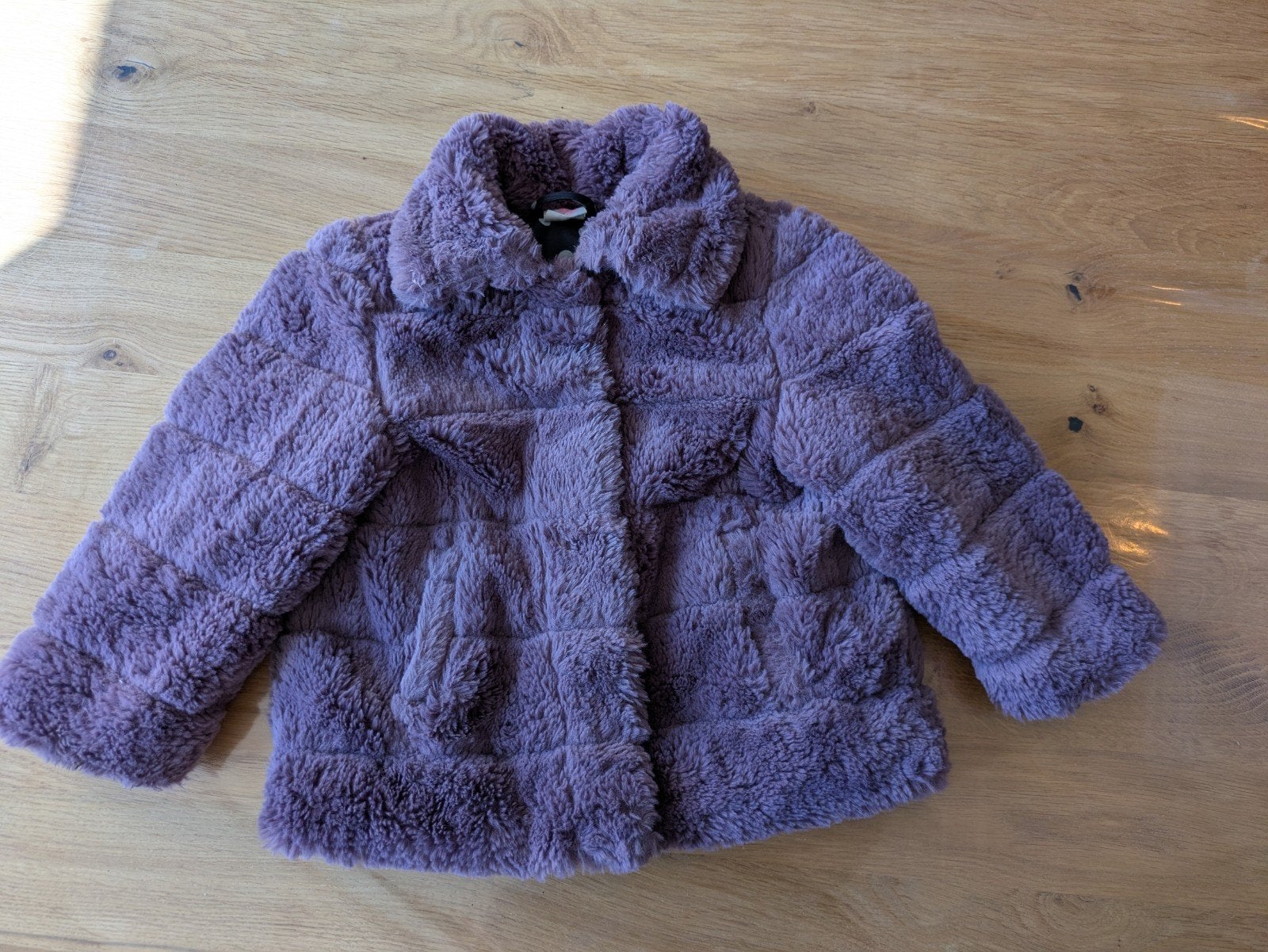 Nieuwe zachte, warme paarse jas van Hema, maat 86-92, Kinderen en Baby's, Babykleding | Overige, Ophalen of Verzenden, Nieuw, Hema