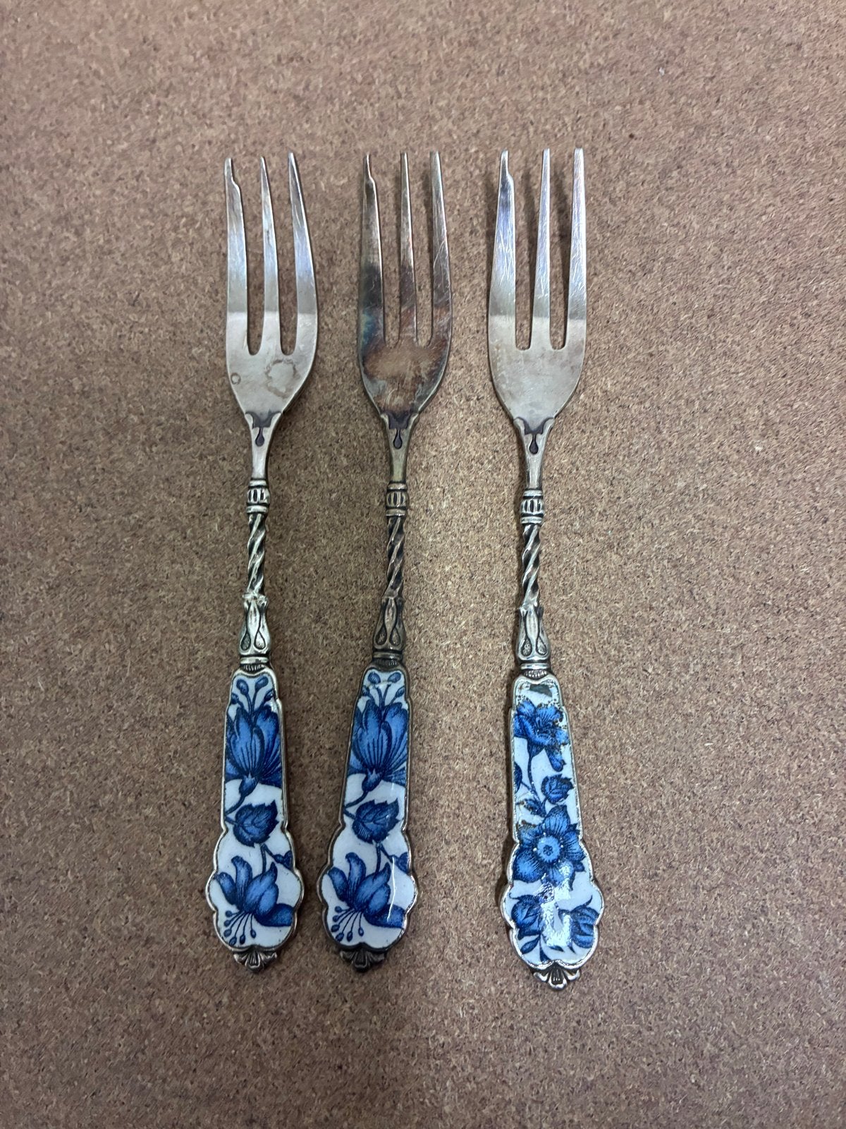 Set van 3 verzilverde vorken met Delfts blauw decor, Antiek en Kunst, Ophalen of Verzenden