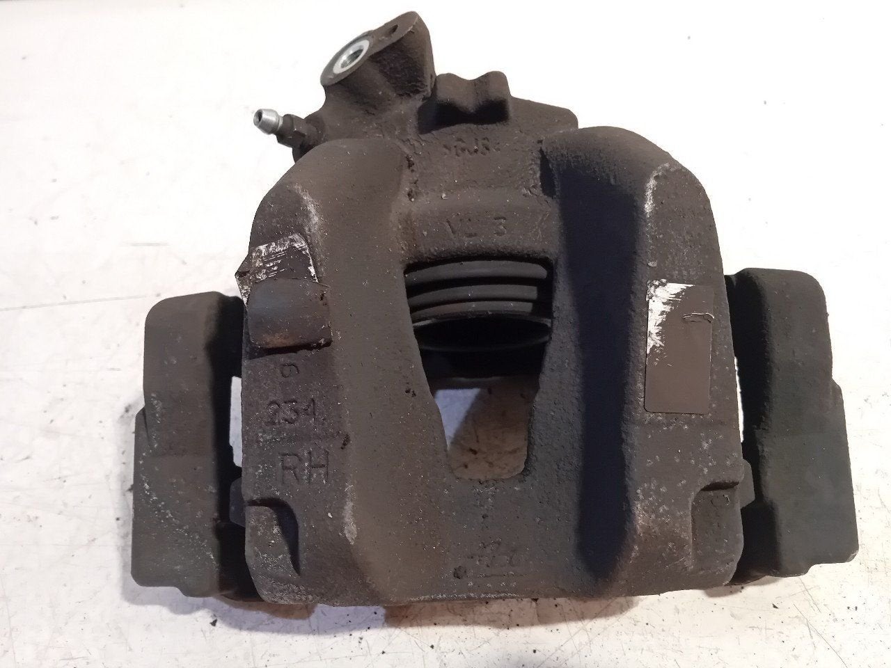 Remklauw rechts voor Citroën C4, Onderdelen@venauto.nl, Van der Ven Autorecycling B.V., Gebruikt, Ettenseweg 76, 4706 PB Roosendaal, The Netherlands