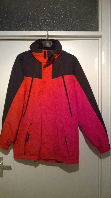 ZOMER-/WINTERJAS, Ophalen, Nieuw, Maat 36 (S), Rood