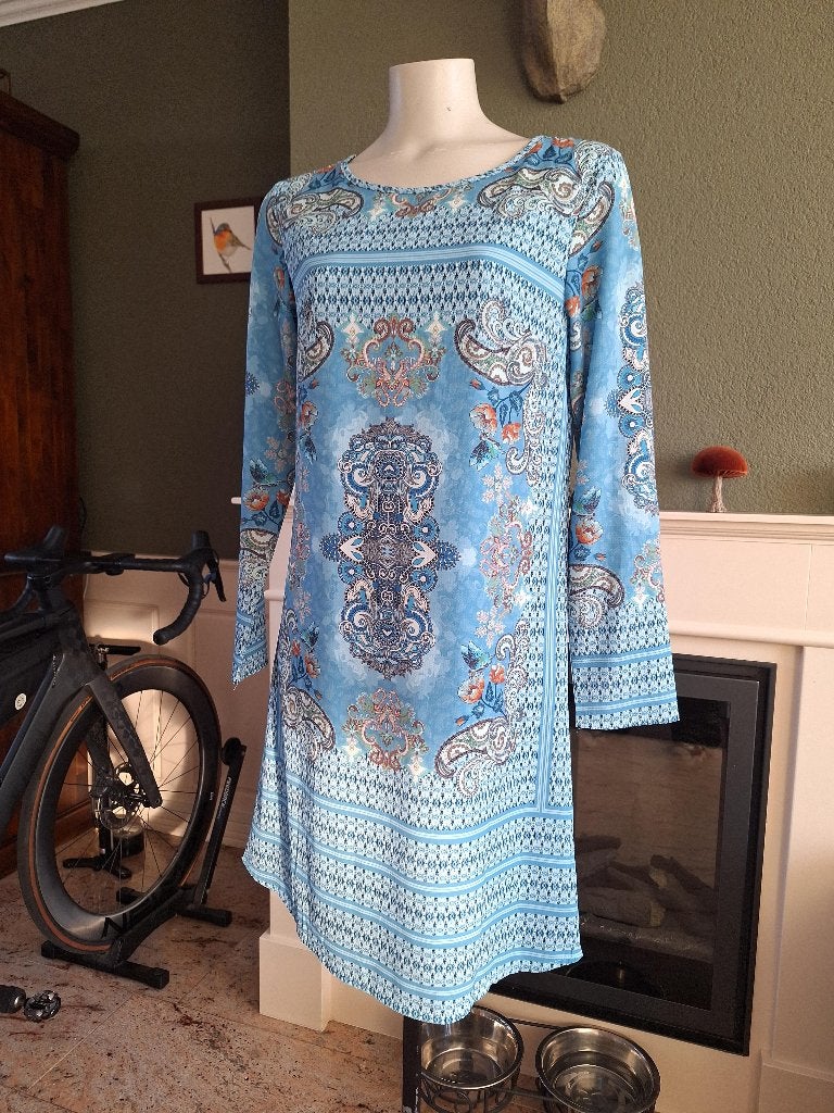 Exquiss's lichtblauw chique paisley jurk S / M 38, Maat 38/40 (M), Exquiss's, Zo goed als nieuw, Knielengte