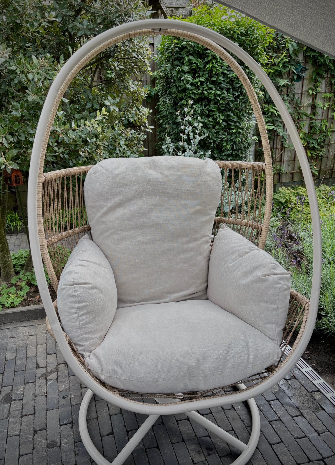Relaxed lounge stoel. Kan draaien. z.g.a.n., Ophalen, Zo goed als nieuw, Metaal