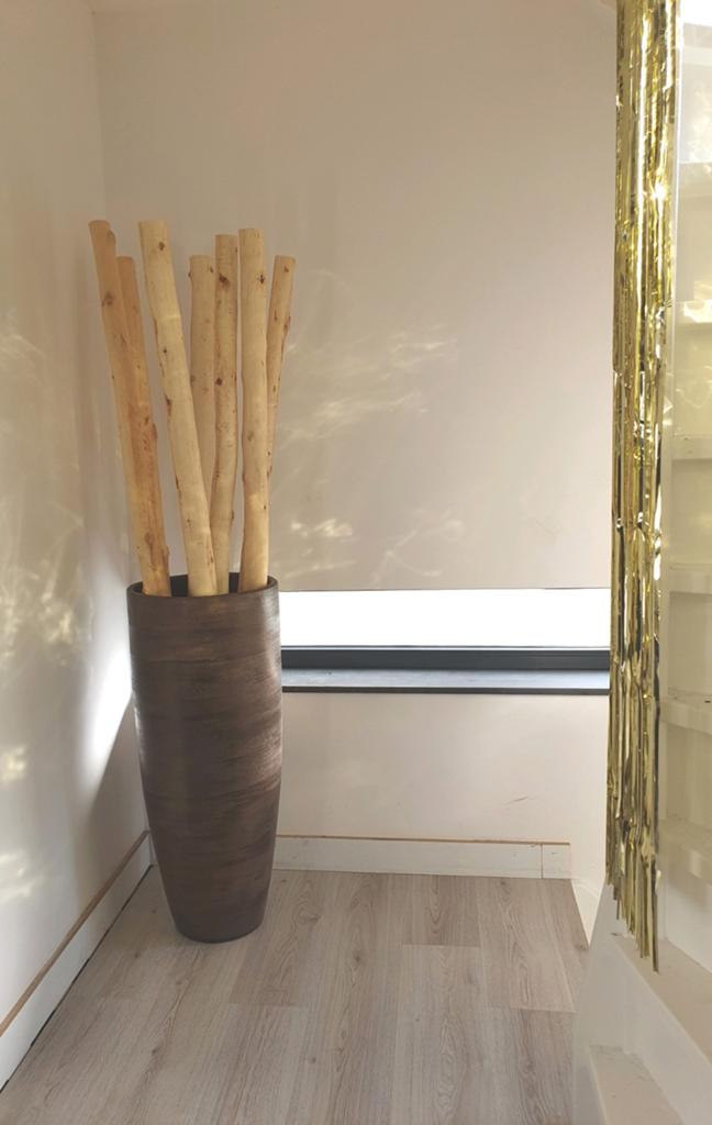 Grote vaas met takken! (Hotel Chique/ Japandi), Huis en Inrichting, Woonaccessoires | Vazen, Ophalen, Zo goed als nieuw