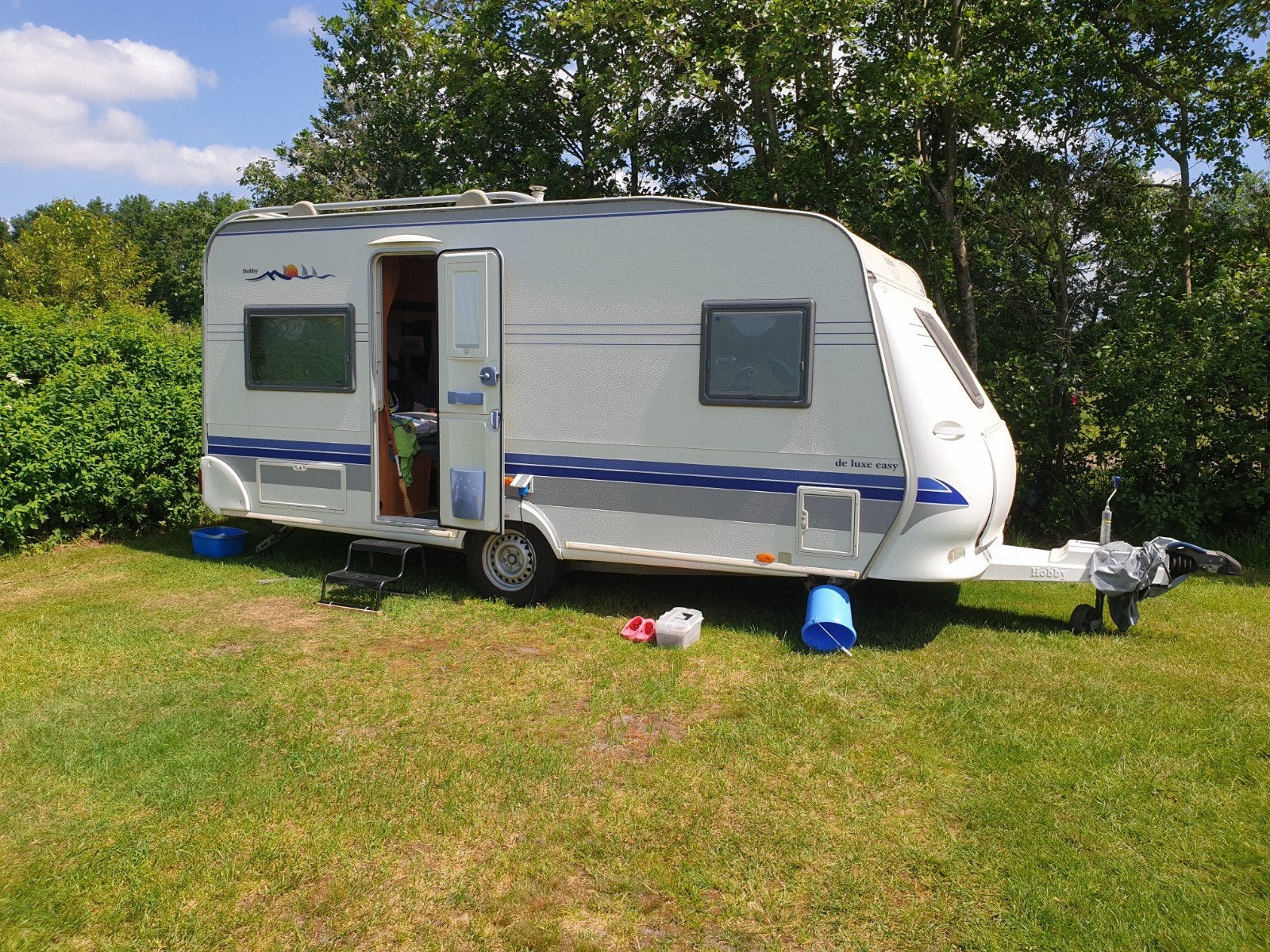 Hobby 460, Dorema royal 350 & Brand Waterland 280 voortent, Rondzit, Hobby, Frans bed, Particulier