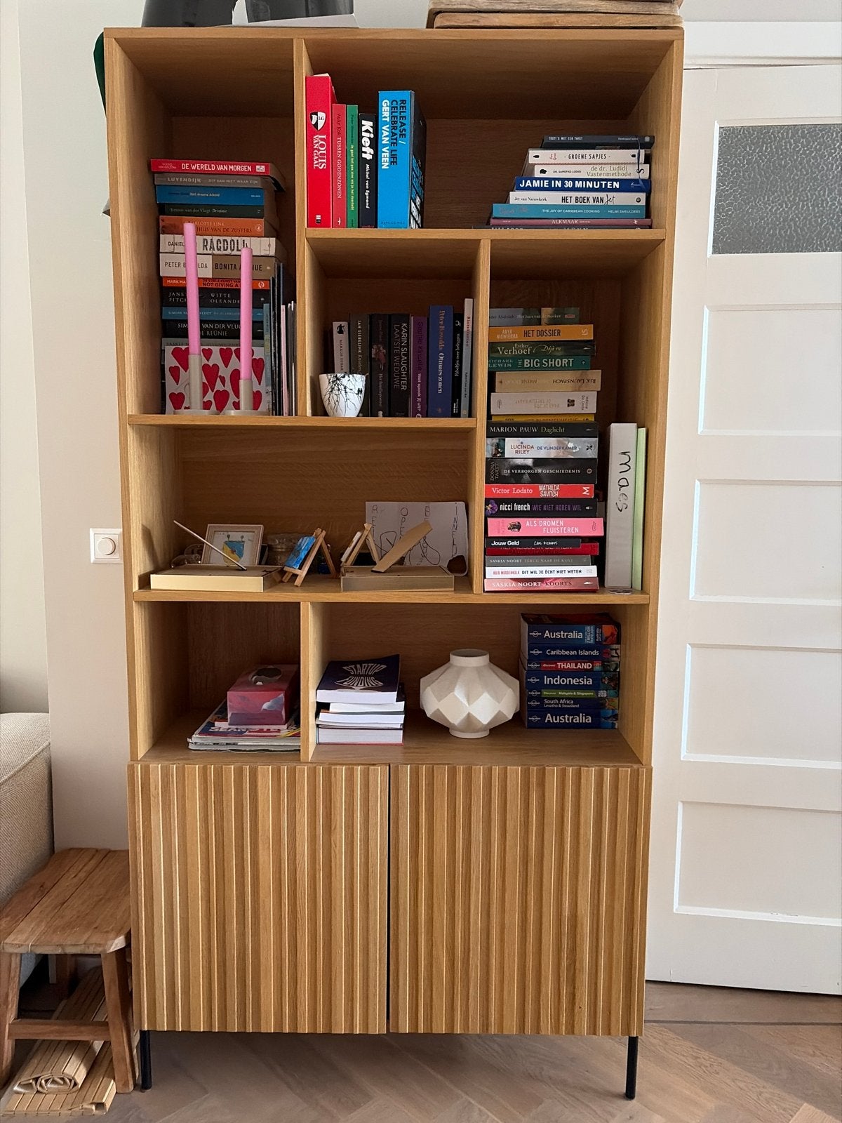 Stijlvolle Boekenkast met Opbergruimte, Ophalen, Gebruikt, 200 cm of meer, 50 tot 100 cm