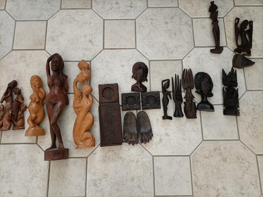 Prachtige Balinese hout snij werken, Ophalen