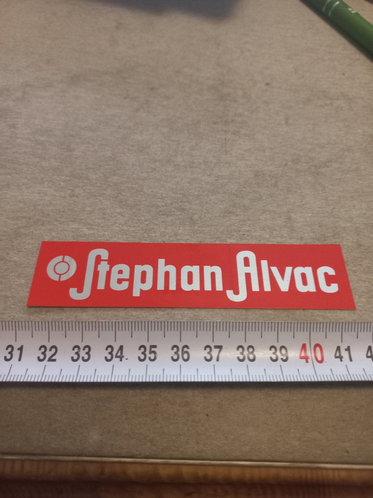 Stephan Alvac Sticker - Rode Vinyl Sticker, Ophalen of Verzenden