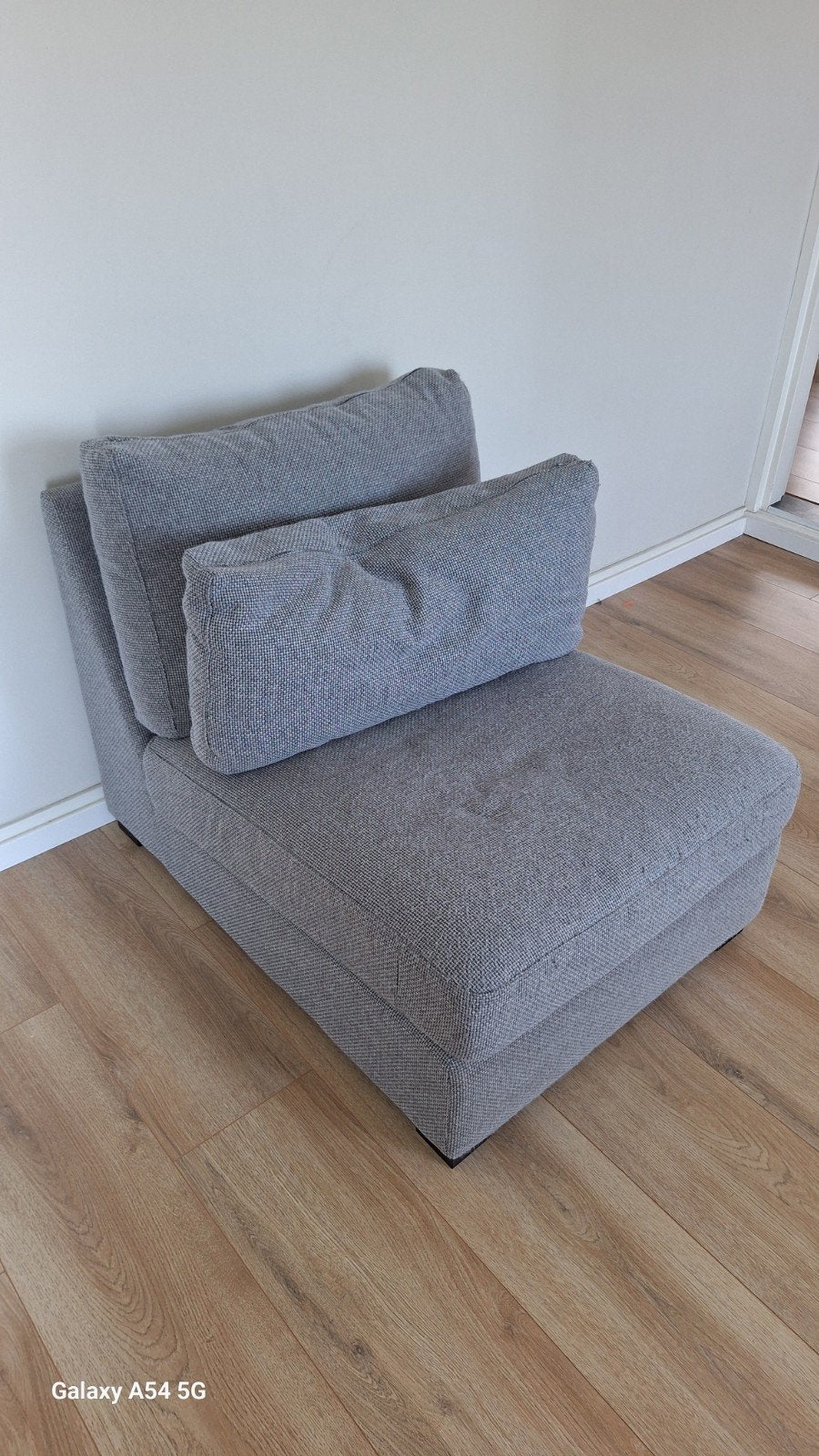 Grijze stoffen fauteuil, Gebruikt, Eenpersoons, 75 tot 100 cm, Ophalen of Verzenden