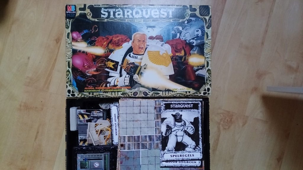 bordspel Starquest basis + Missie Durfal van MB jaren 90, Hobby en Vrije tijd, Een of twee spelers, Ophalen of Verzenden, Zo goed als nieuw