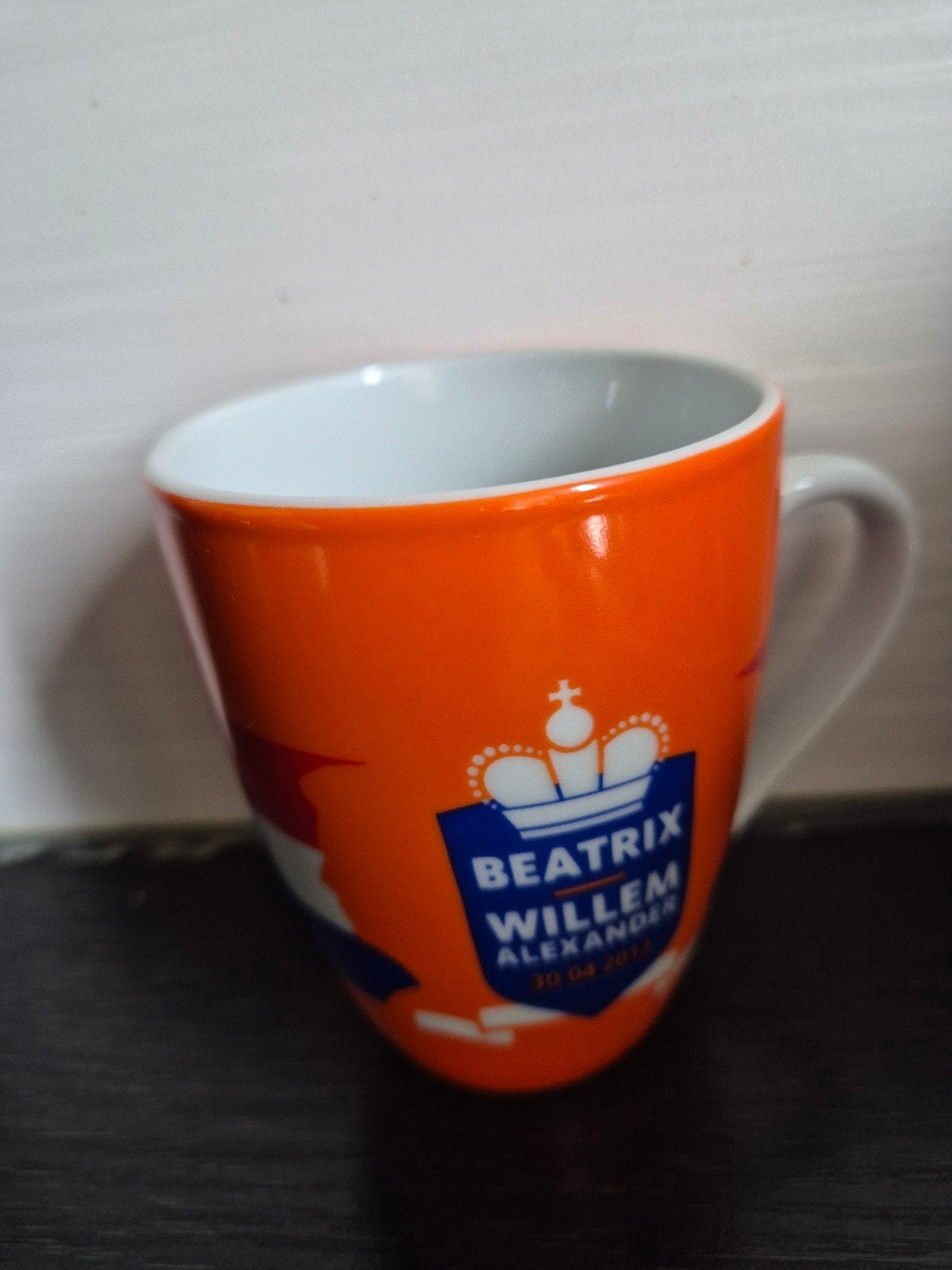Oranje Koningsdag mok Beatrix Willem Alexander 30-04-2013, Ophalen of Verzenden, Nieuw, Overige stijlen, Kop(pen) en/of Schotel(s)