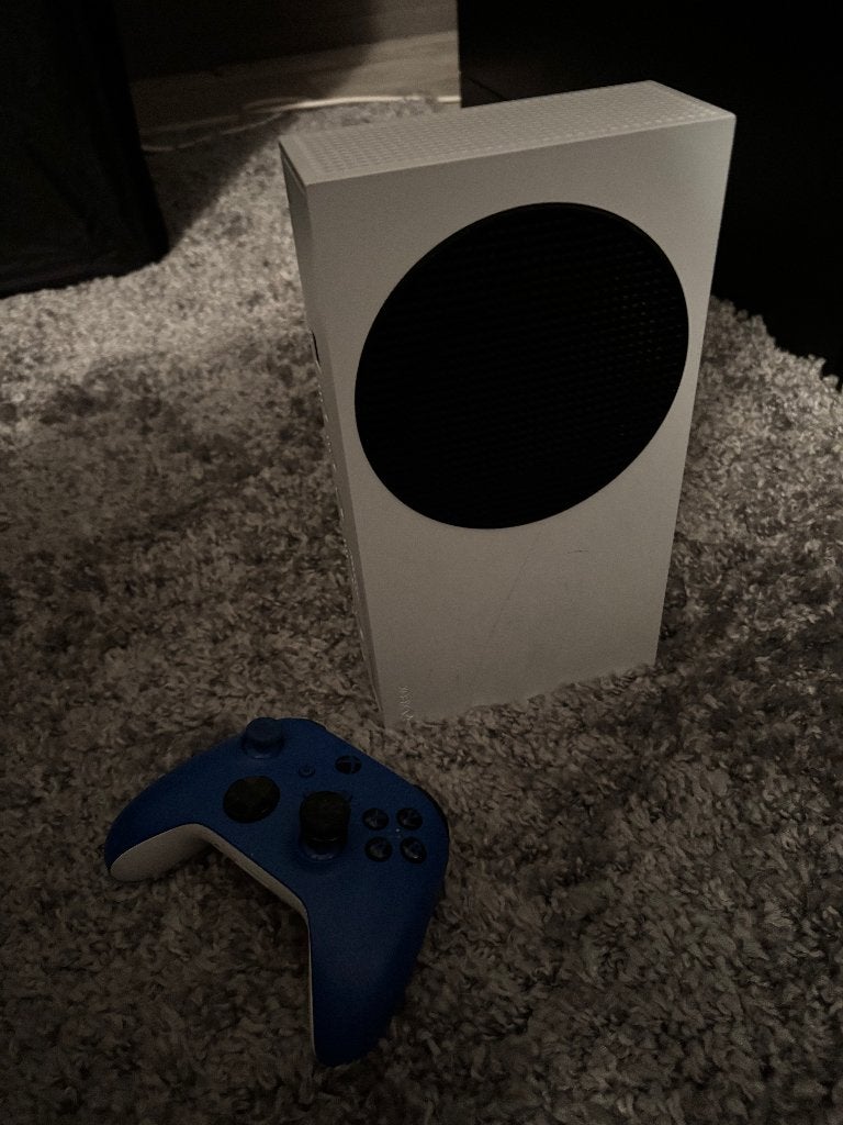 Xbox Series S With controller