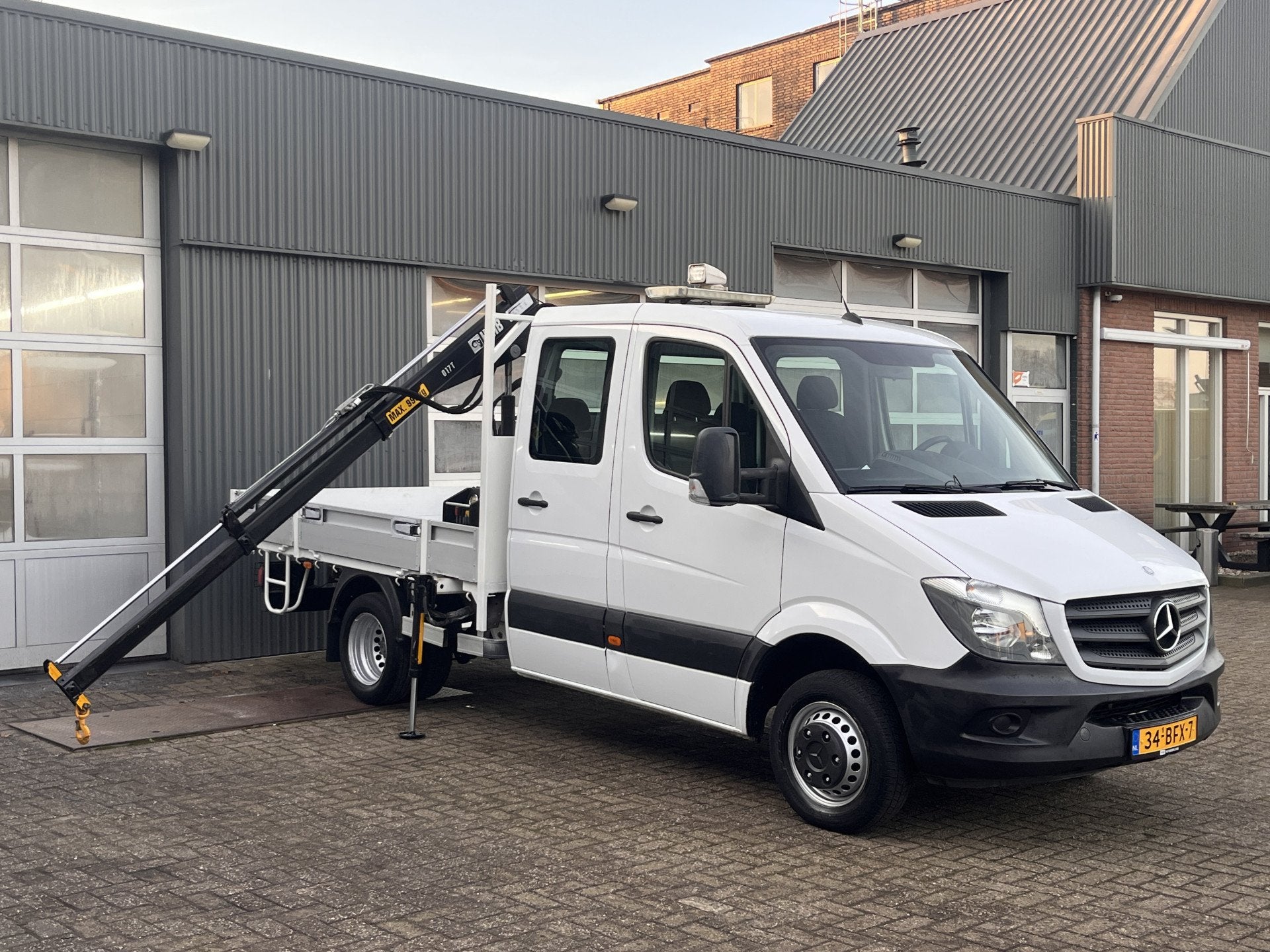 Mercedes-Benz Sprinter 513cdi 130pk DC Laadkraan Hiab 017T A, Auto's, Automaat, Stof, 4 cilinders, Wit