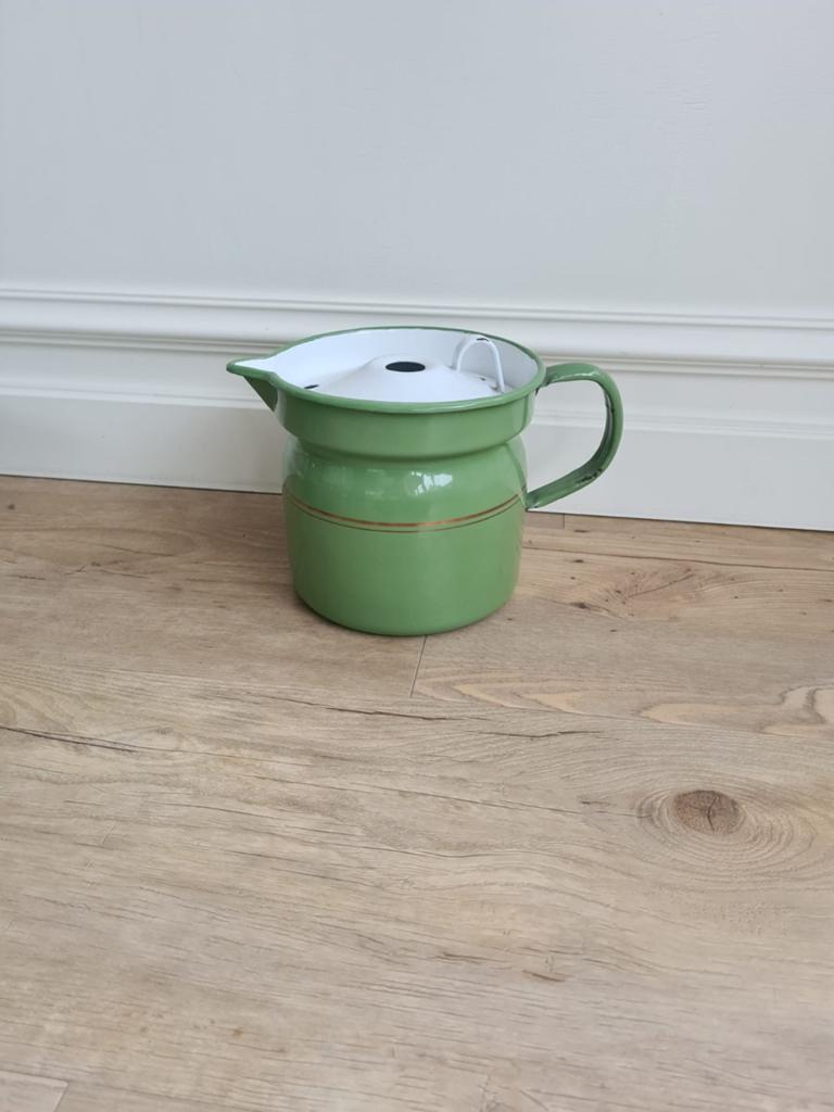 Groene kan van emaille, Ophalen of Verzenden