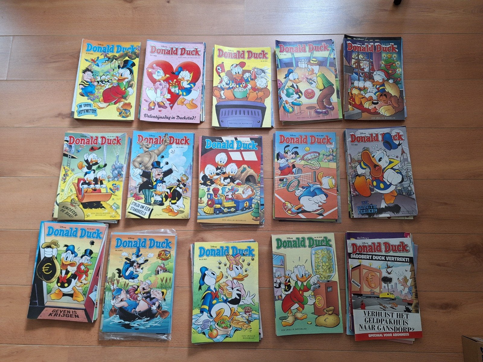 Grote collectie Donald Duck tijdschriften en extra's, Boeken, Meerdere stripboeken, Ophalen of Verzenden, Gelezen