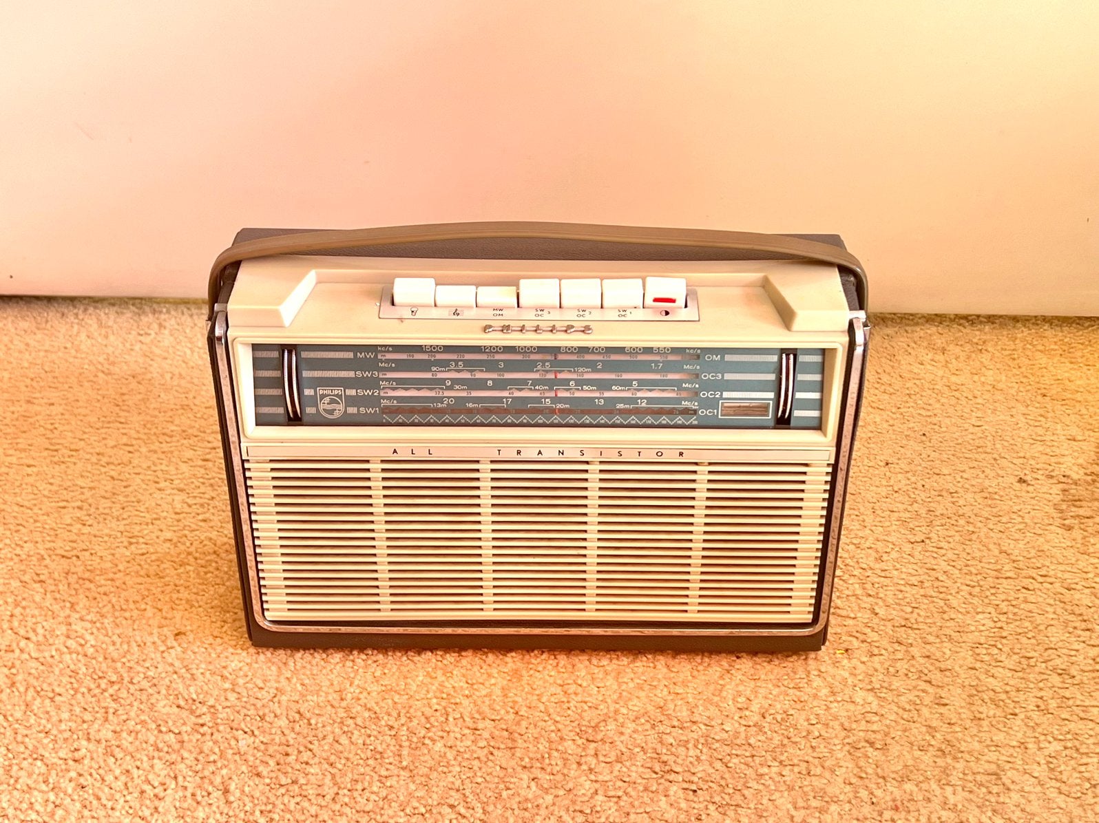 Prachtig spelende Philips radio uit 1963., Ophalen of Verzenden
