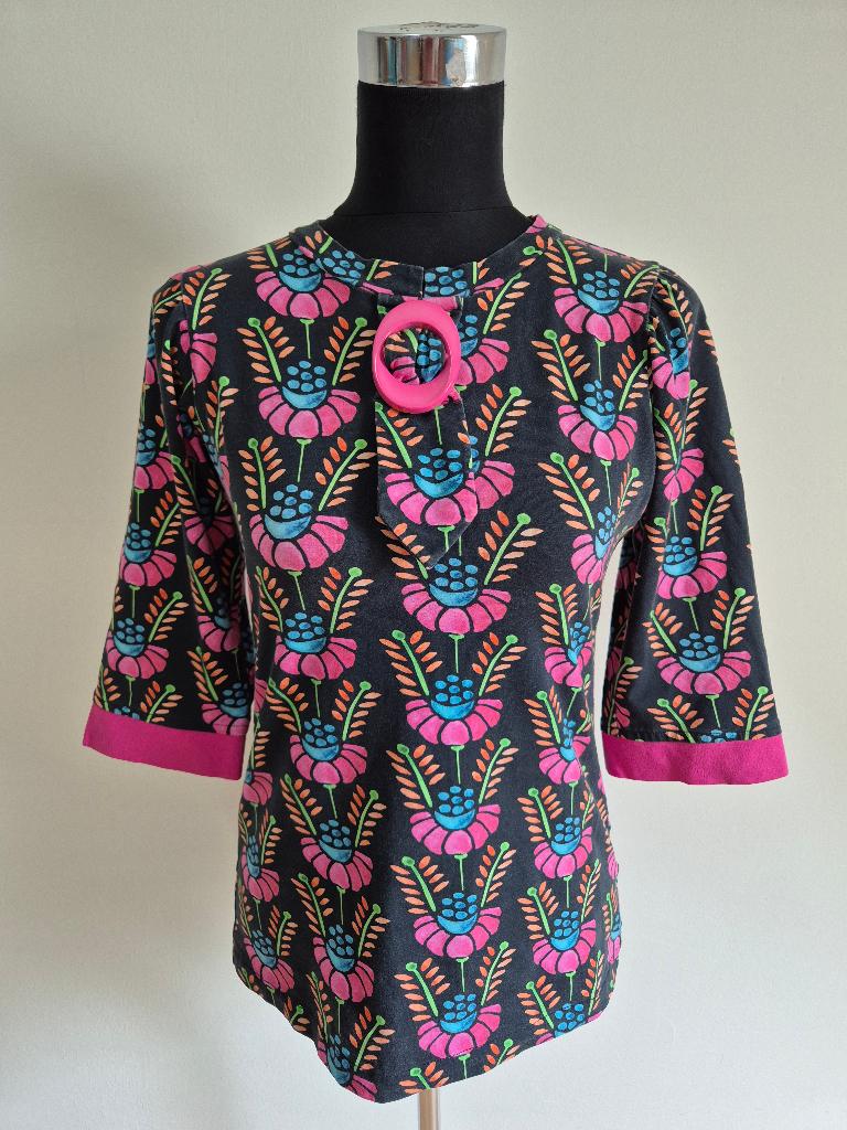 Top112 - Fleurig Margot shirt maat M (1), Kleding | Dames, Ophalen of Verzenden, Zo goed als nieuw, Maat 38/40 (M), Korte mouw
