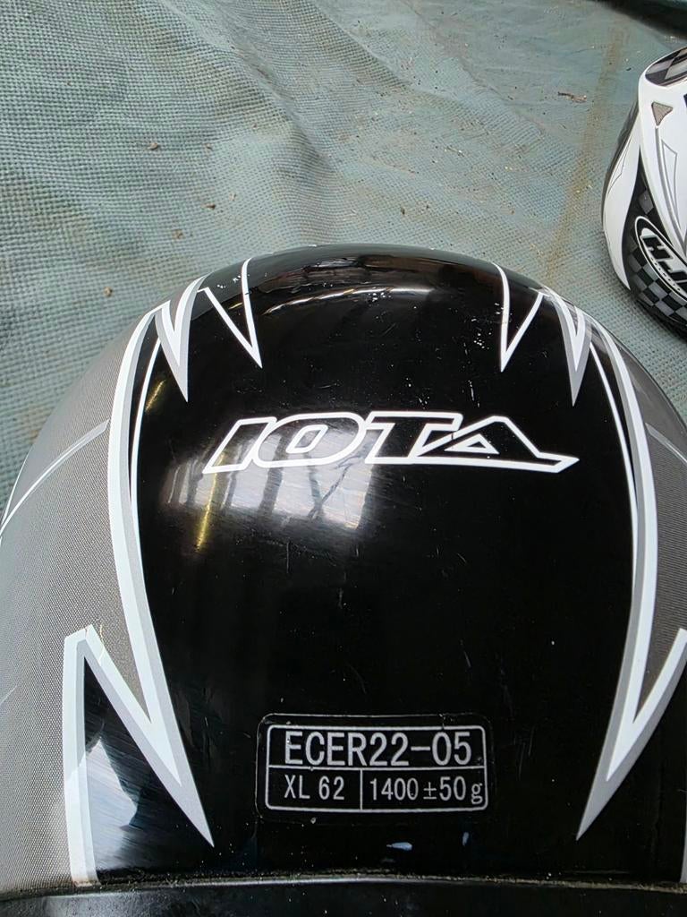 Motorhelmen IOTA en HJC, maat XL, Ophalen of Verzenden, Integraalhelm, Tweedehands, XL