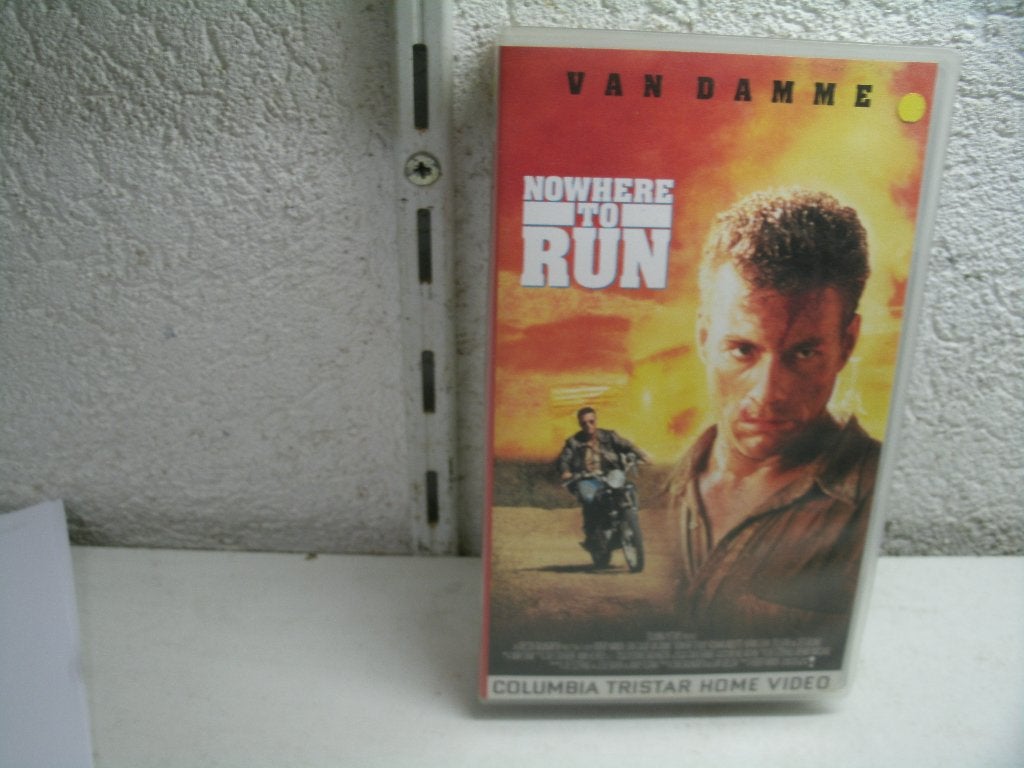 vhs 149b nowhere to run, Cd's en Dvd's, VHS | Film, Alle leeftijden, Ophalen of Verzenden, Zo goed als nieuw, Actie en Avontuur