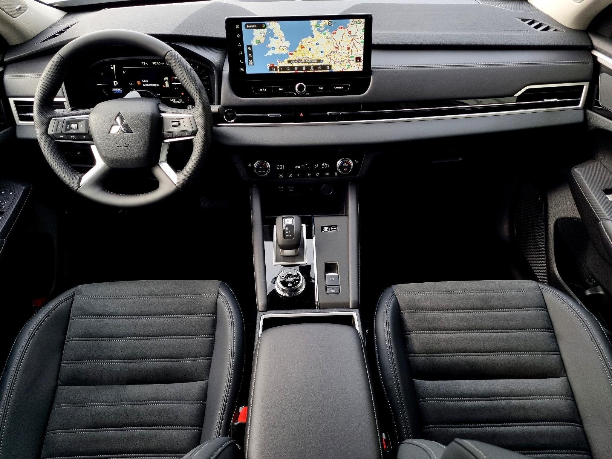 Mitsubishi Outlander 2.4 PHEV Intense MY26 / Adaptief Cruise, Outlander, Euro 6, 4 cilinders, Blauw