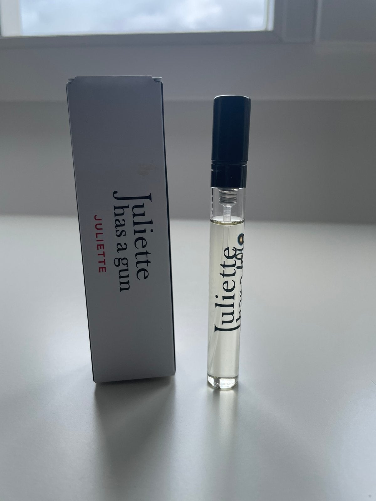 Juliette Has a Gun parfum sample 5 ml, Sieraden, Tassen en Uiterlijk, Uiterlijk | Parfum, Ophalen of Verzenden, Zo goed als nieuw
