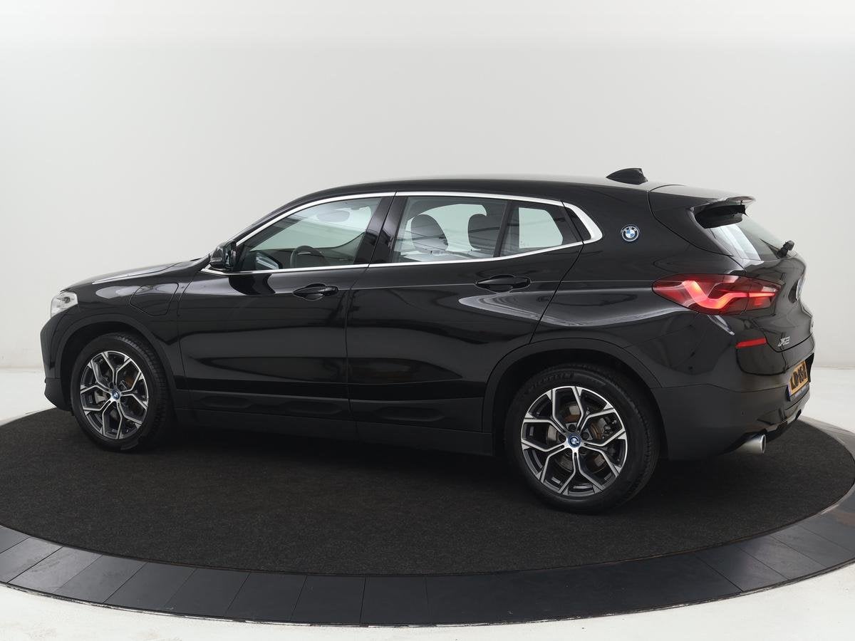 BMW X2 xDrive25e Executive | SOH 88% | Camera | Navigatie |, Auto's, BMW, Automaat, Gebruikt, Euro 6, Zwart
