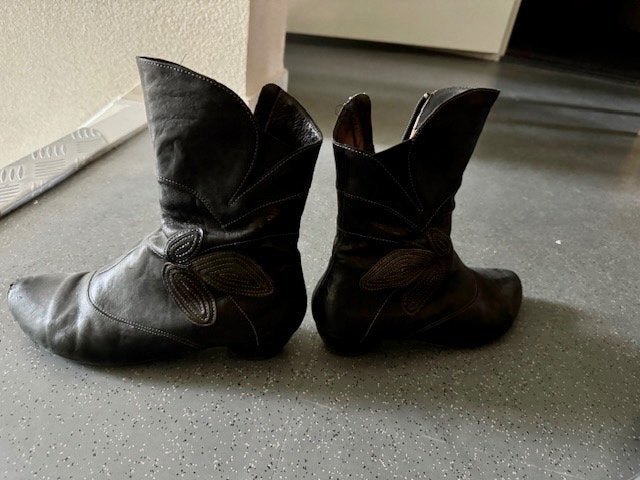 Think laarsjes, Kleding | Dames, Schoenen, Zwart, Think!, Lage of Enkellaarzen, Ophalen of Verzenden
