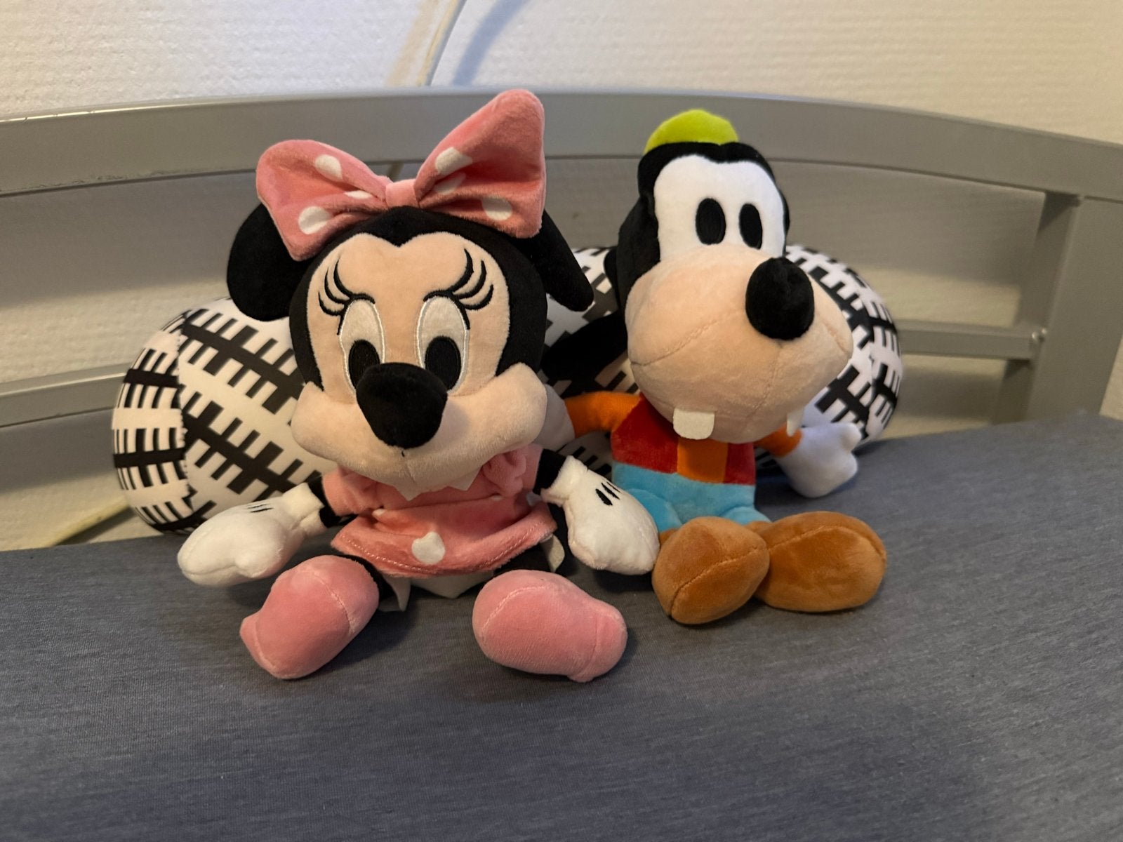 Disney knuffels Goofy en Minnie Mouse van Shell, Verzamelen, Ophalen of Verzenden, Goofy of Pluto, Nieuw, Knuffel