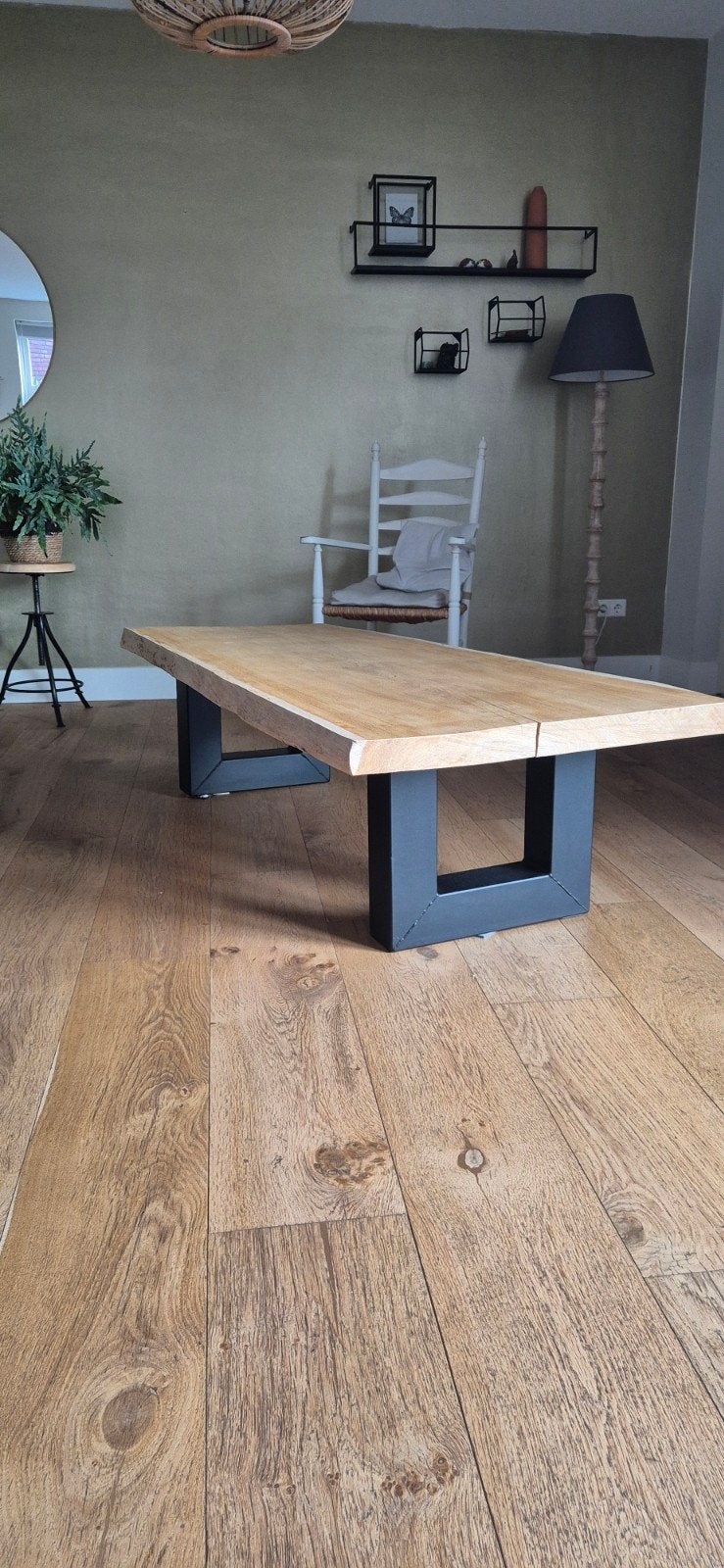 Robust eiken boomstam salontafel, Ophalen, Eikenhout, 50 tot 100 cm, Zo goed als nieuw