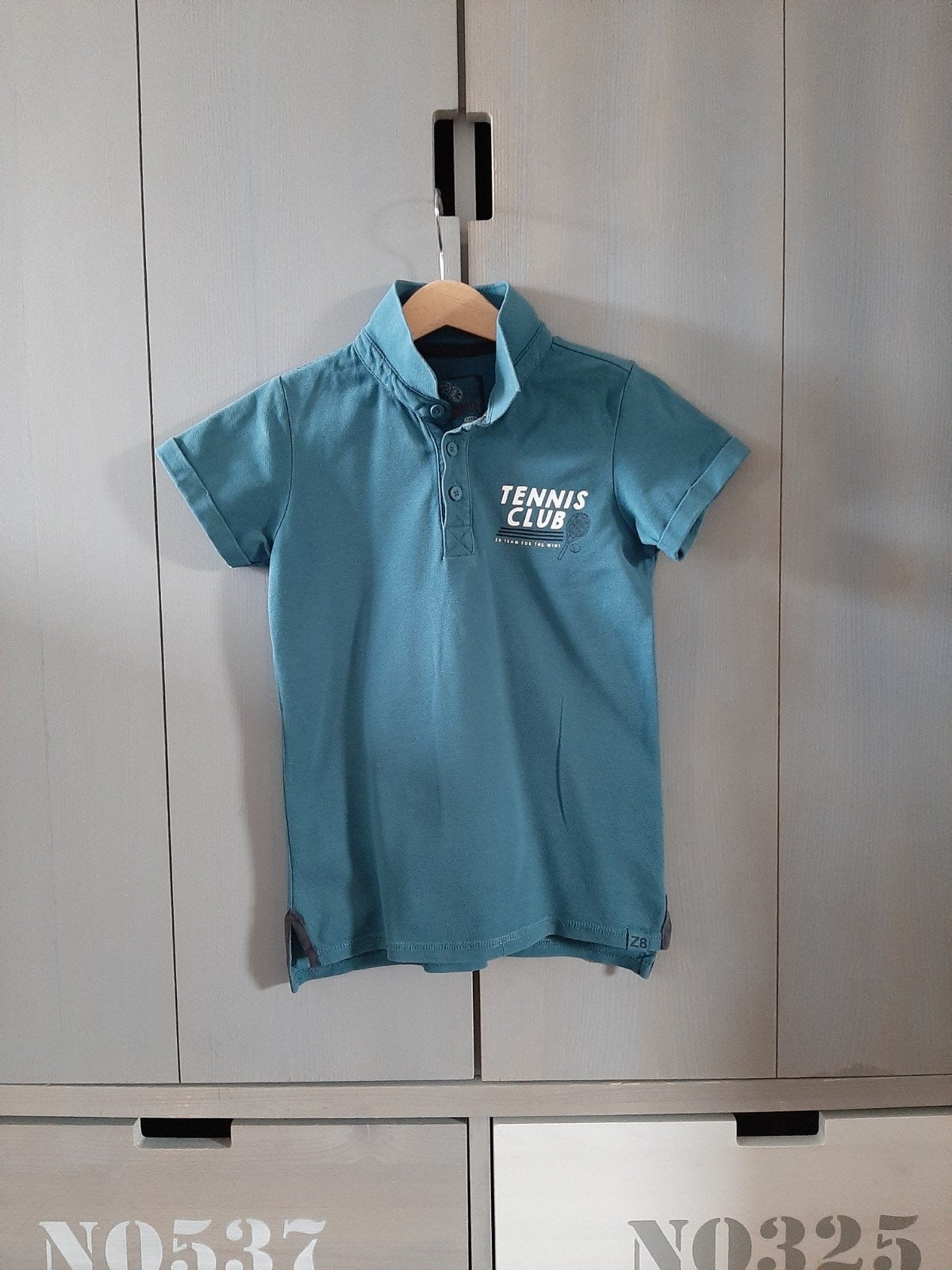 Z8 polo Lodewijk met printopdruk petrol maat 128/134., Z8, Ophalen of Verzenden, Zo goed als nieuw, Shirt of Longsleeve