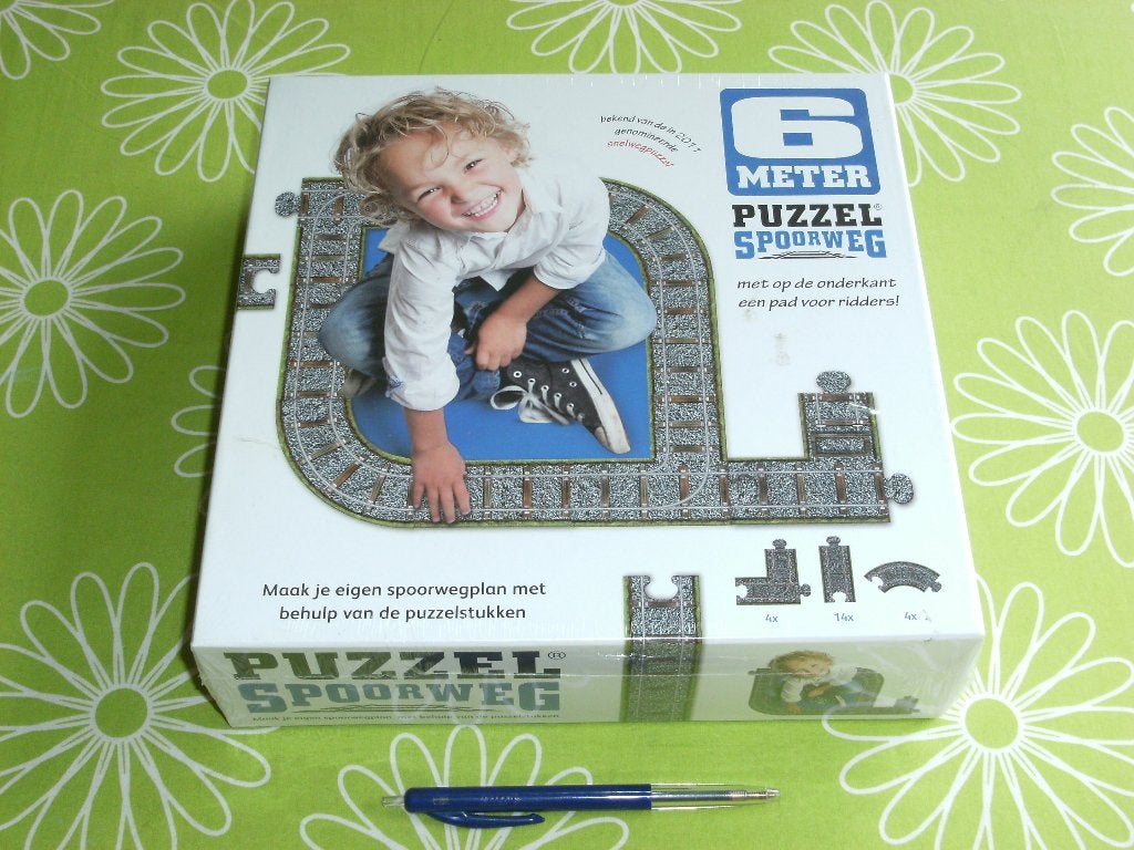 Nieuw in seal: Spoorweg en ridderpad puzzel 6 meter, Ophalen of Verzenden, Nieuw, Jongen of Meisje
