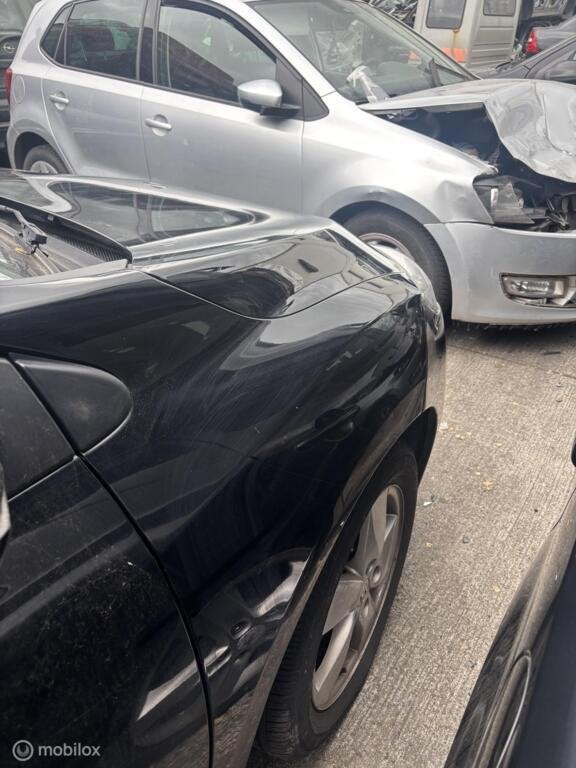 Voorscherm rechts Renault Megane Estate III ('09-'16), Auto-onderdelen, Gebruikt, Renault, Ophalen of Verzenden, Renault