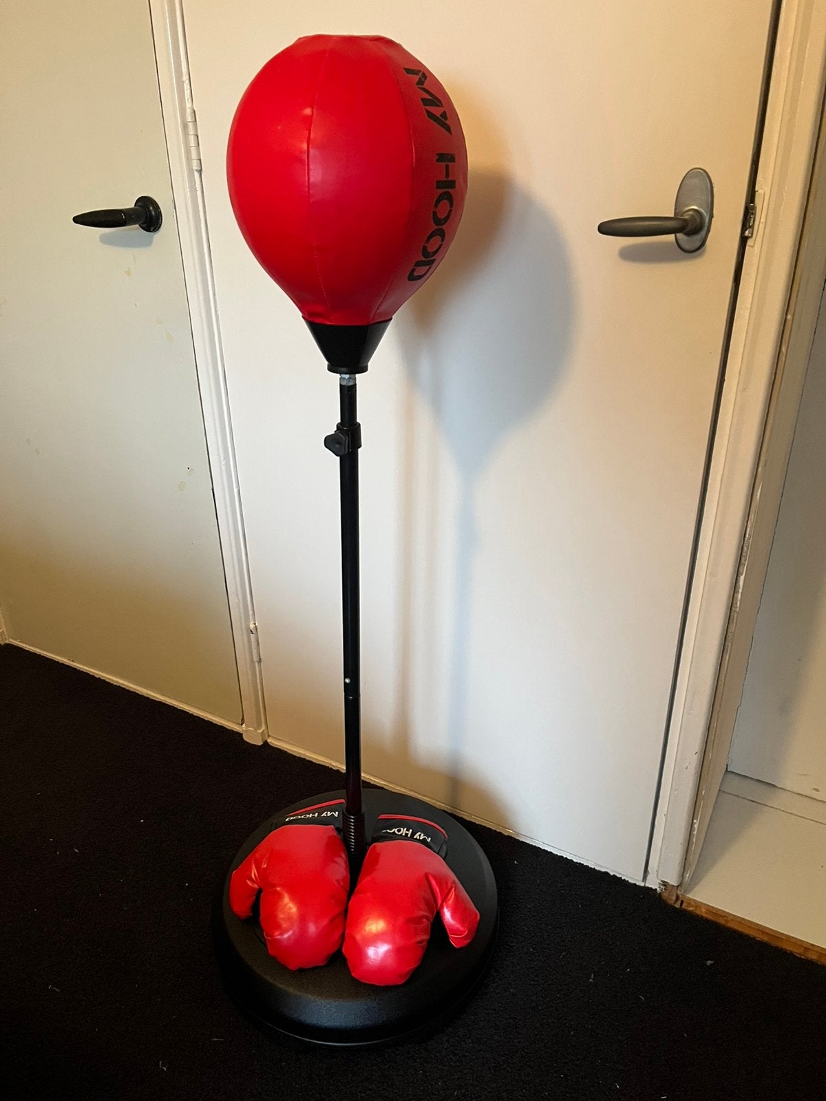 Kinder boksbal met handschoenen, Ophalen, Zo goed als nieuw, Boksbal