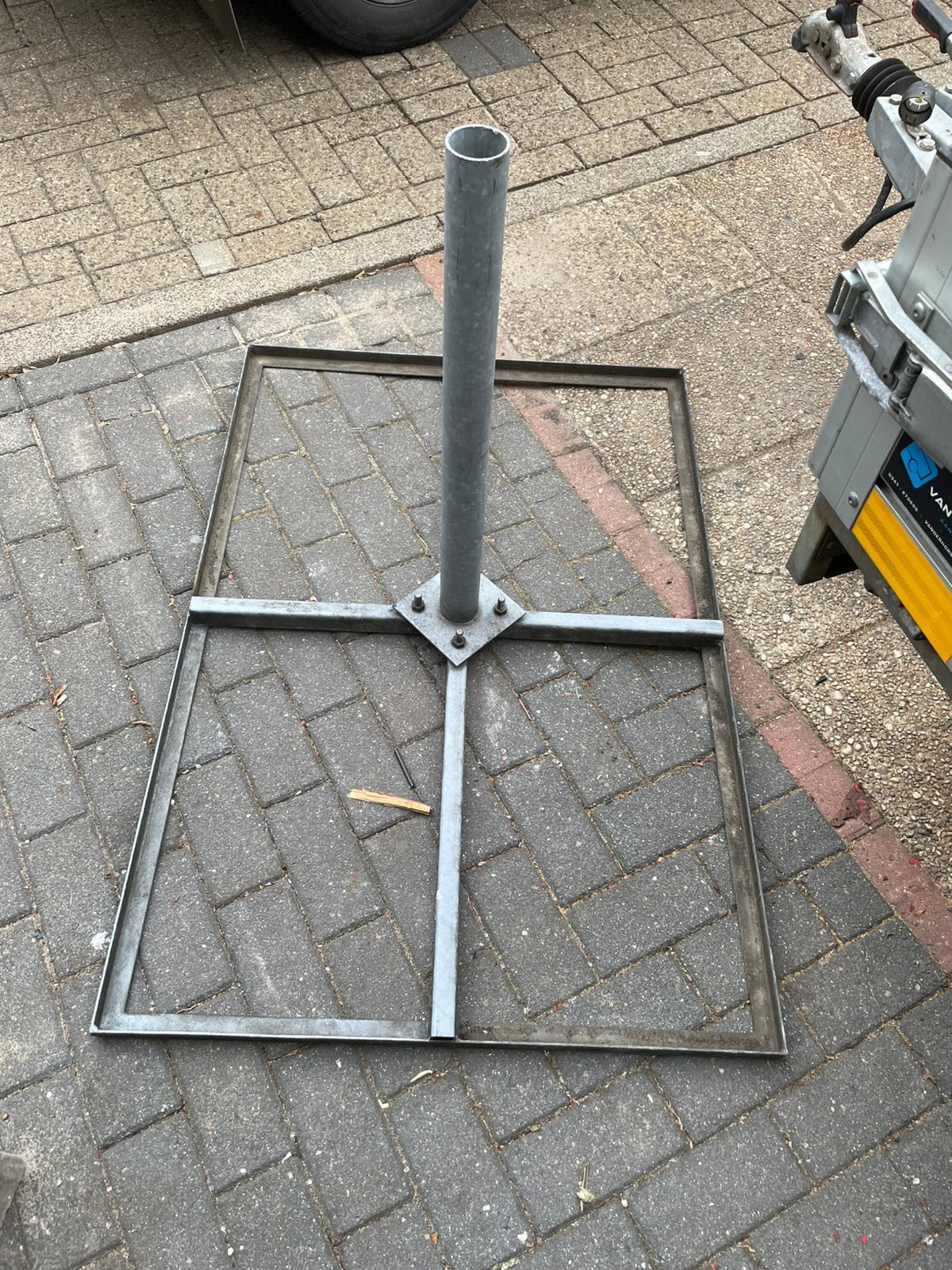 Gegalvaniseerd parasol voet 120 x80, Tuin en Terras, Parasols, Ophalen, Zo goed als nieuw, Parasolvoet, Nvt