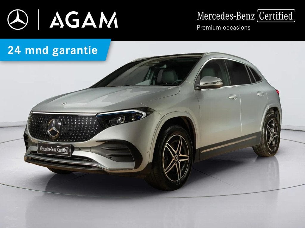 Mercedes-Benz EQA 350 4MATIC AMG Line 71 kWh Panorama dak, Auto's, Automaat, Zwart, 71 kWh, 435 min