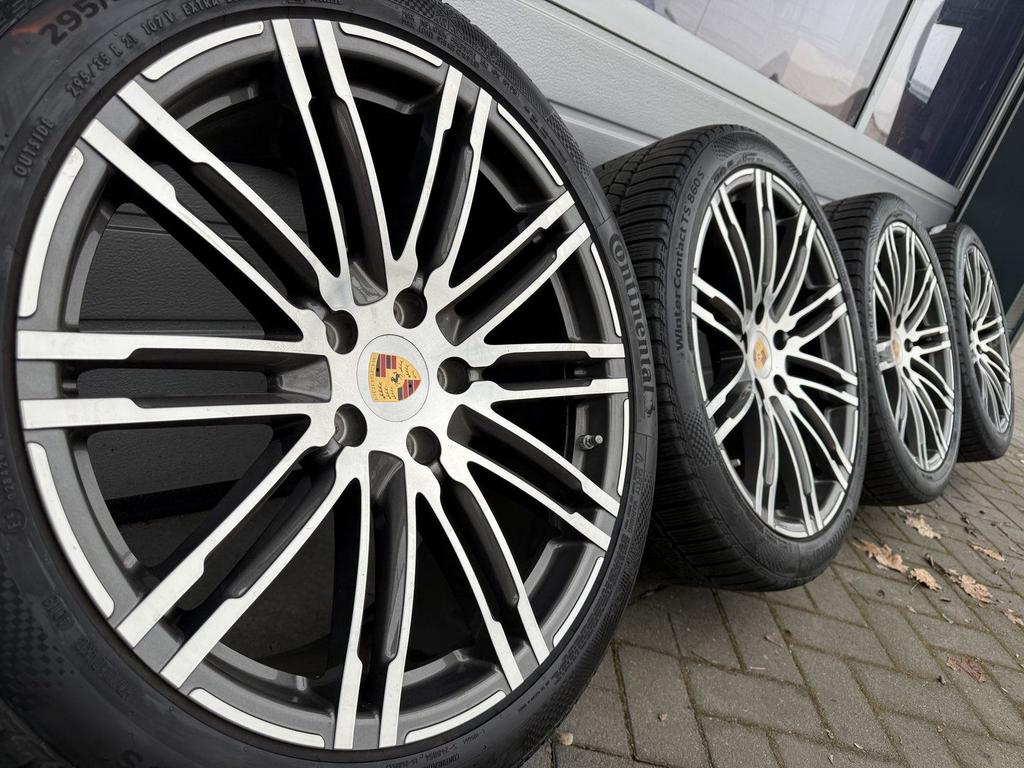 21 inch Porsche Cayenne E2 92A E-Hybrid GTS velgen en banden, Gebruikt, 295 mm, -, -