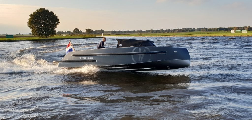 Van Vossen Tender 888 DE GROOTSTE SLOEPEN SHOWROOM VAN, Overige materialen, 35 cm, Overige brandstoffen, Info@verschuurwatersport.nl