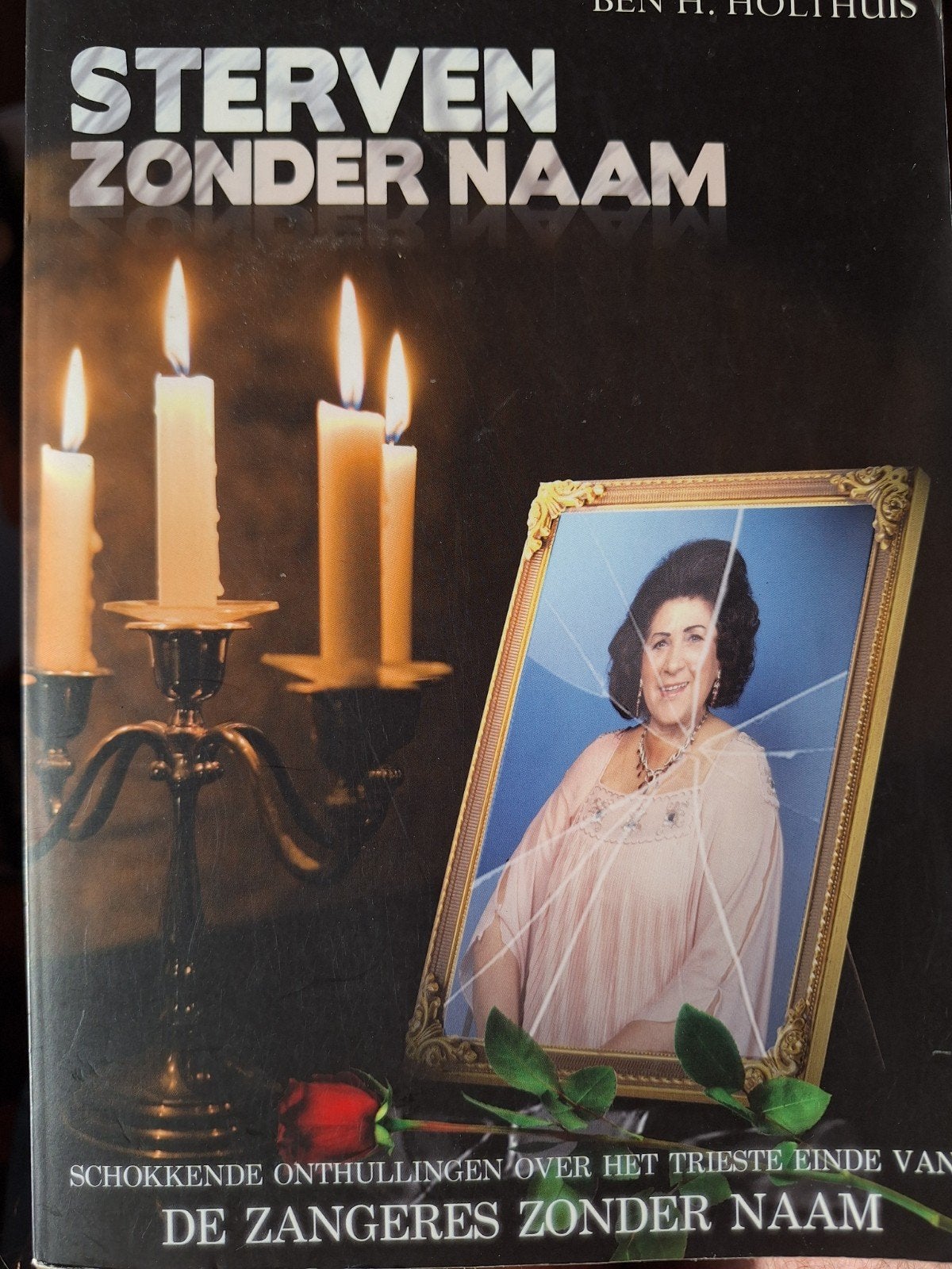 Sterven zonder naam - De zangeres zonder naam - Holthuis, Ophalen of Verzenden, Zo goed als nieuw, Sport