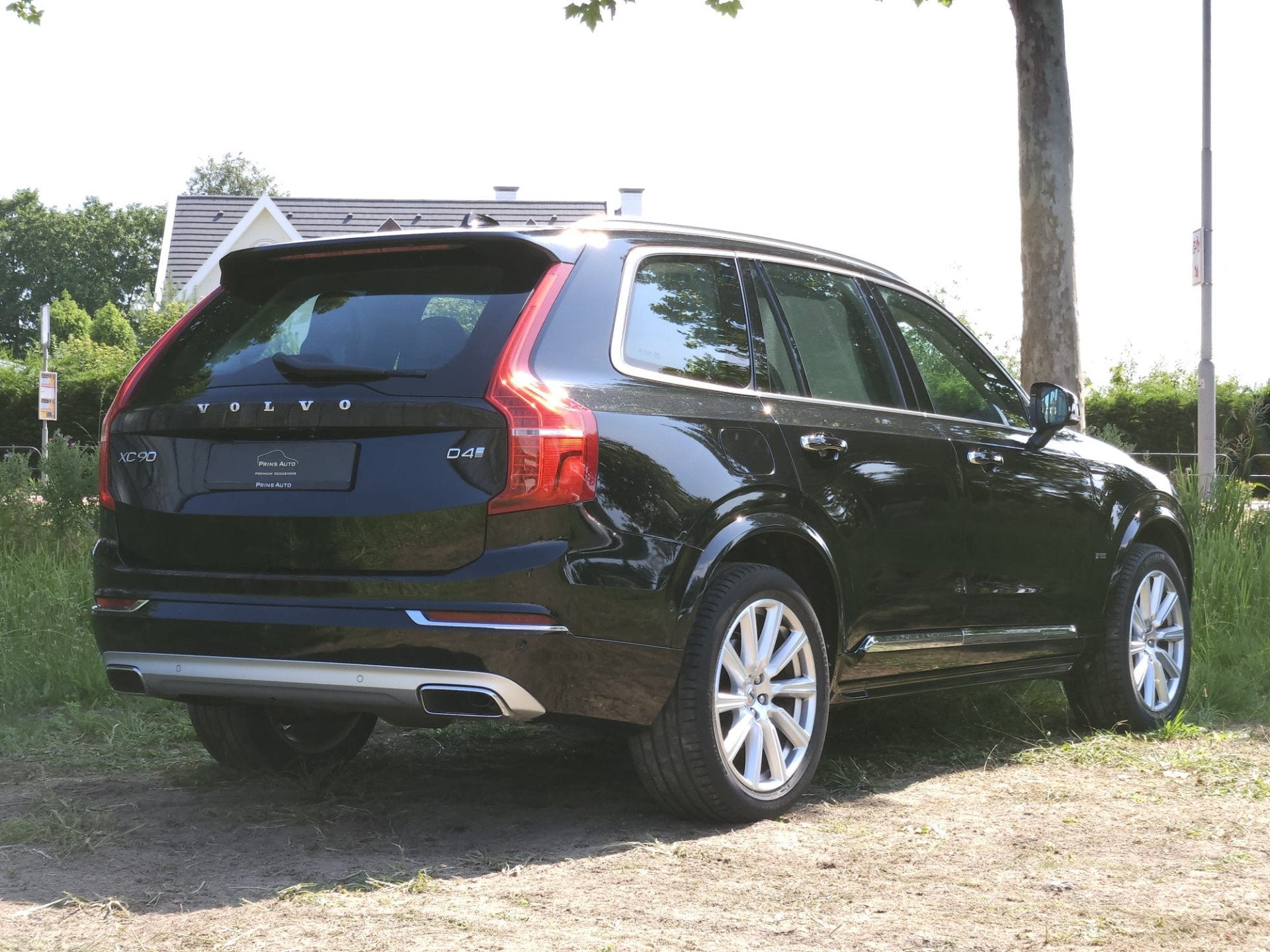 Volvo XC90 2.0 D4 Inscription |DEALER ONDERHOUDEN|PANO|STOEL, 1969 cc, 7 stoelen, Zwart, Bedrijf