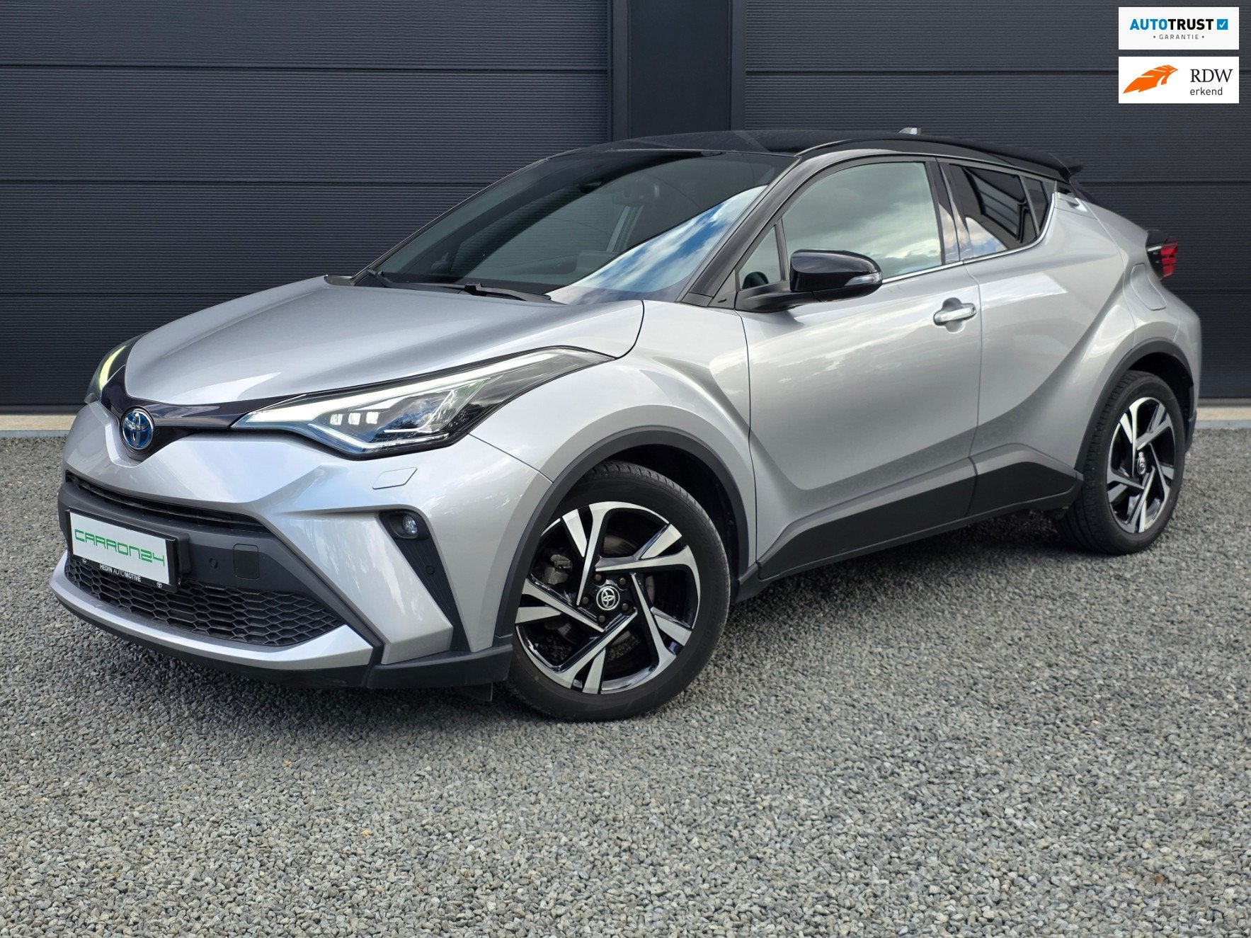 Toyota C-HR 1.8 Hybrid Executive | NIEUWE AUTO |, Dealer onderhouden, Gebruikt, Zwart, 4 cilinders